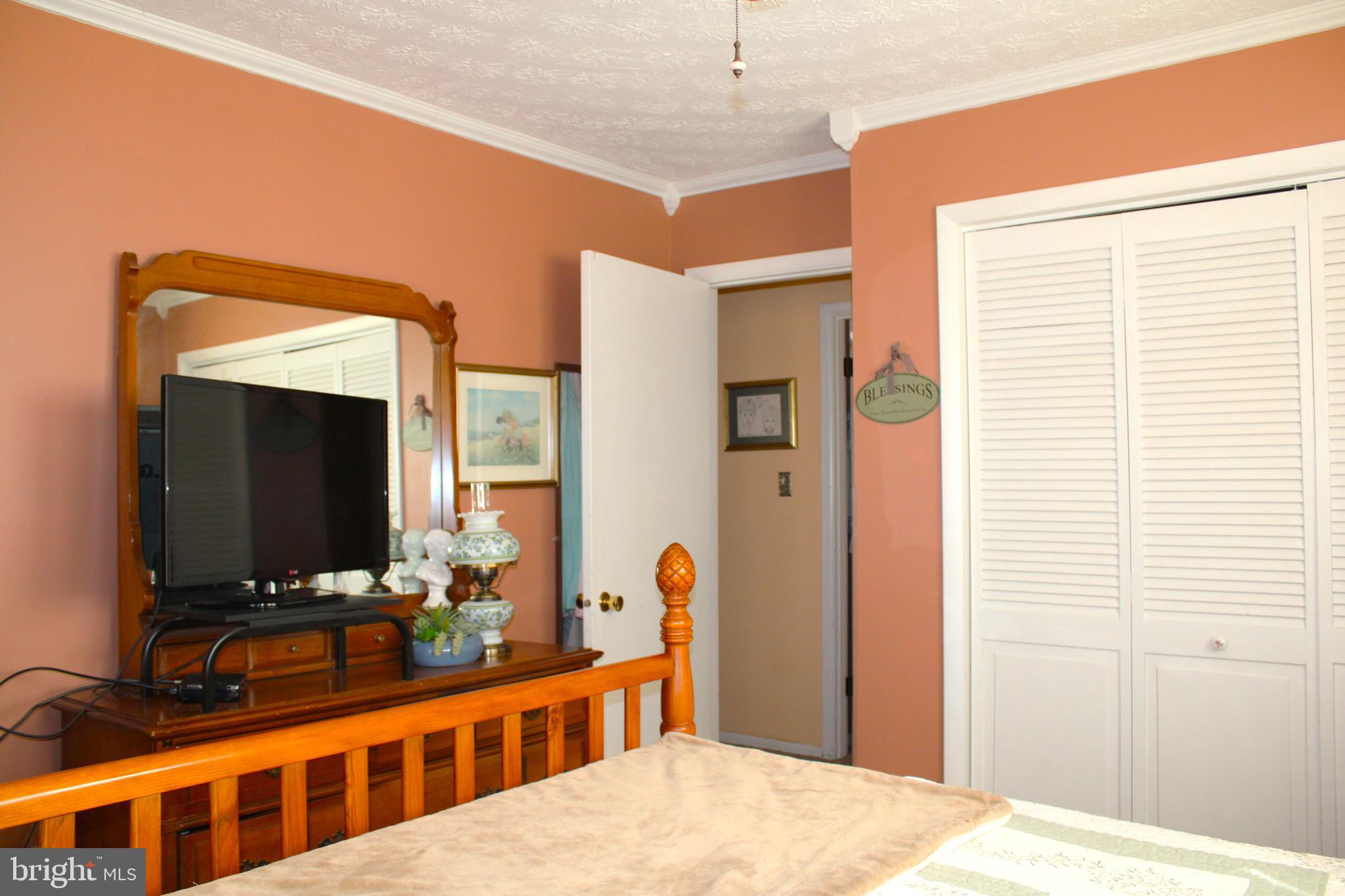NEW  CREEK - Residential