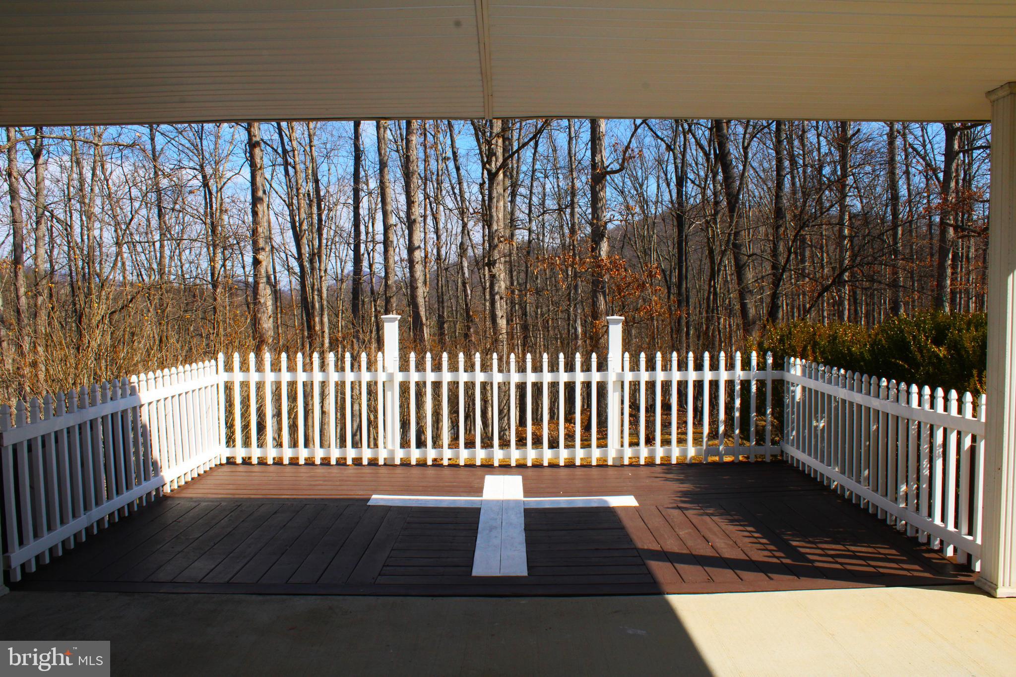NEW  CREEK - Residential