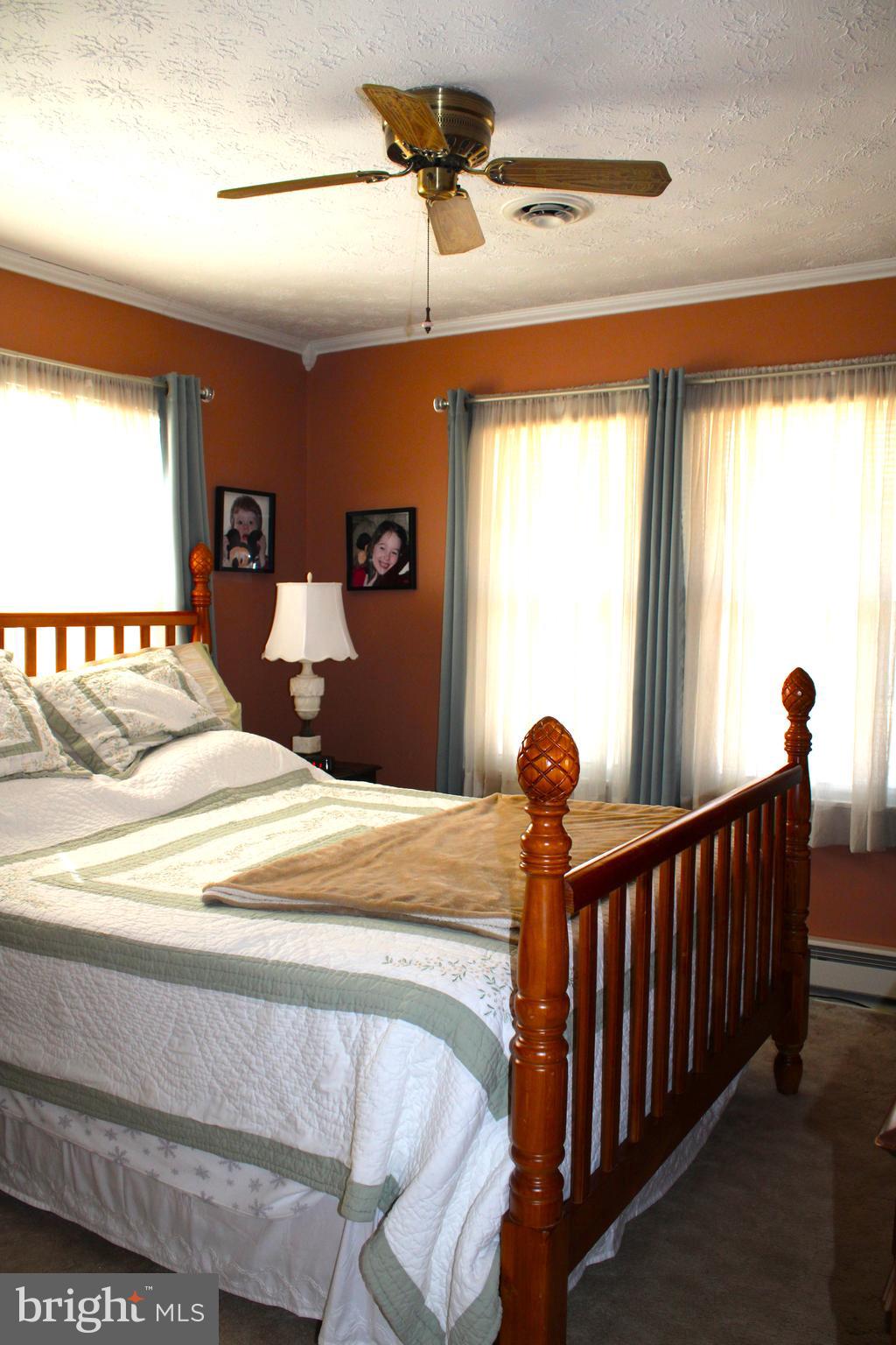 NEW  CREEK - Residential