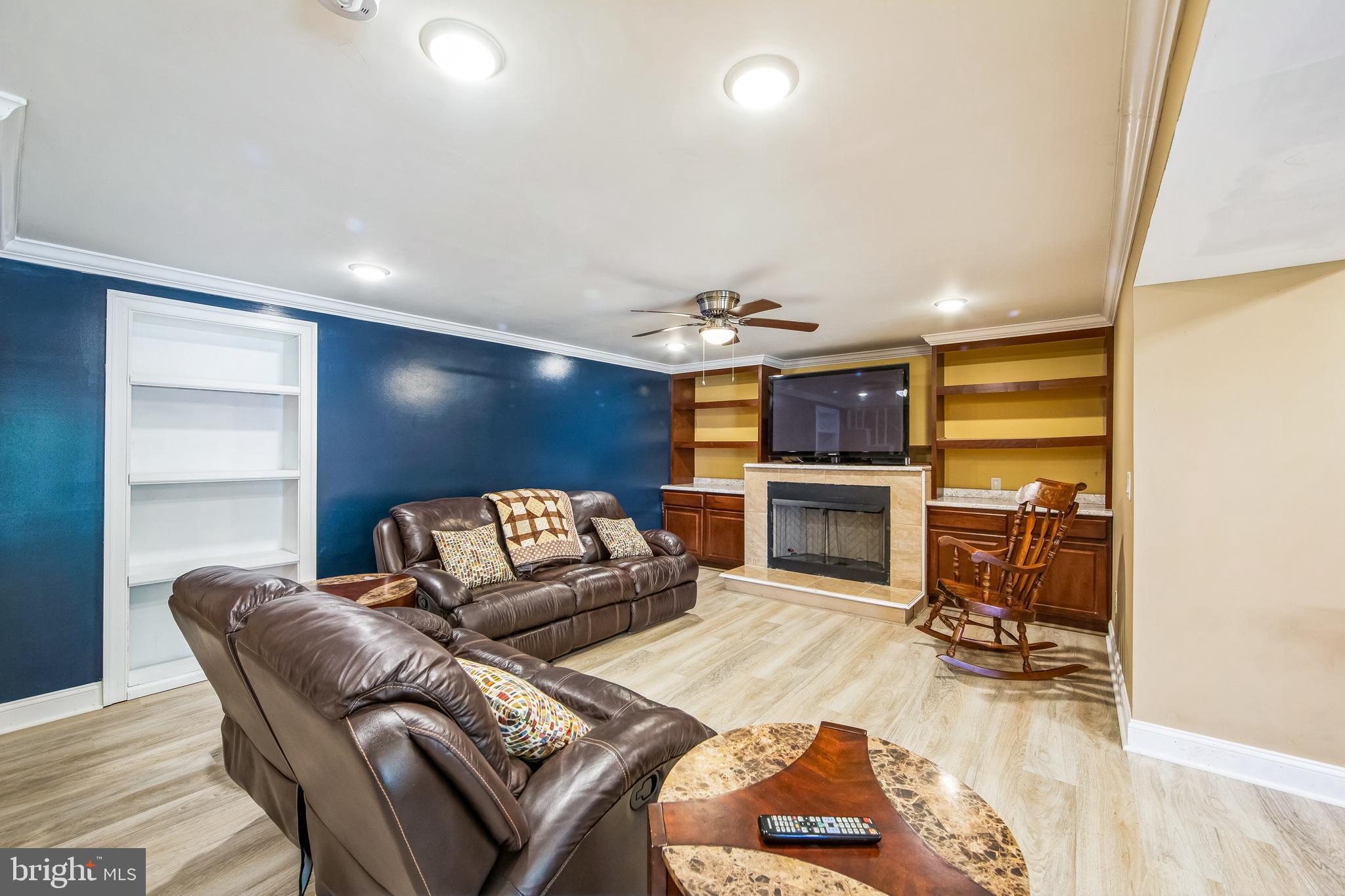 SOMERSET LAKE - Residential