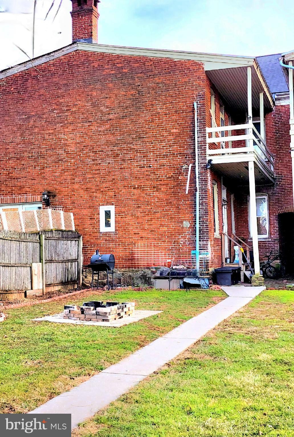 W. HIGH STREET - Residential