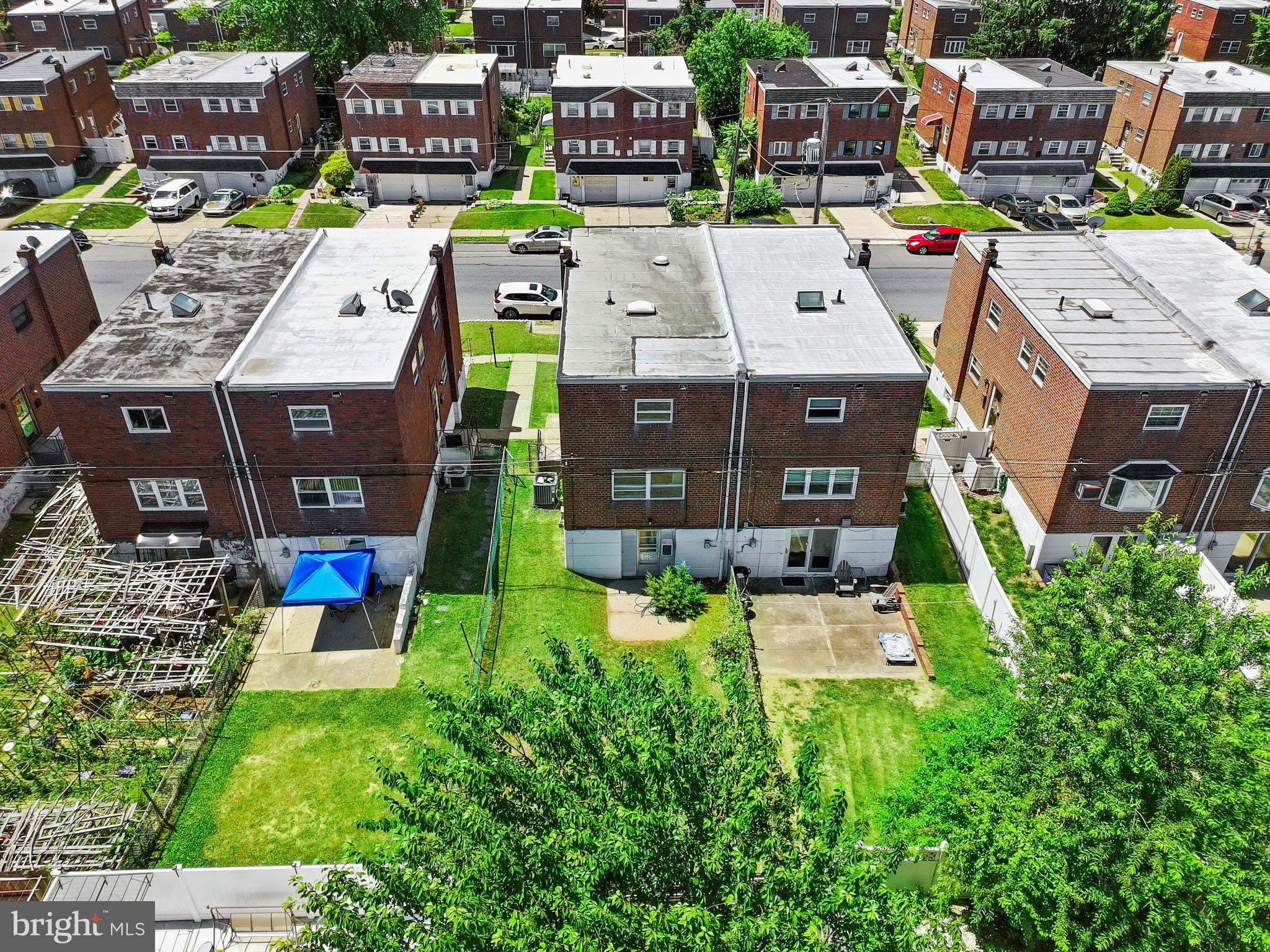 HOLME CIRCLE - Residential