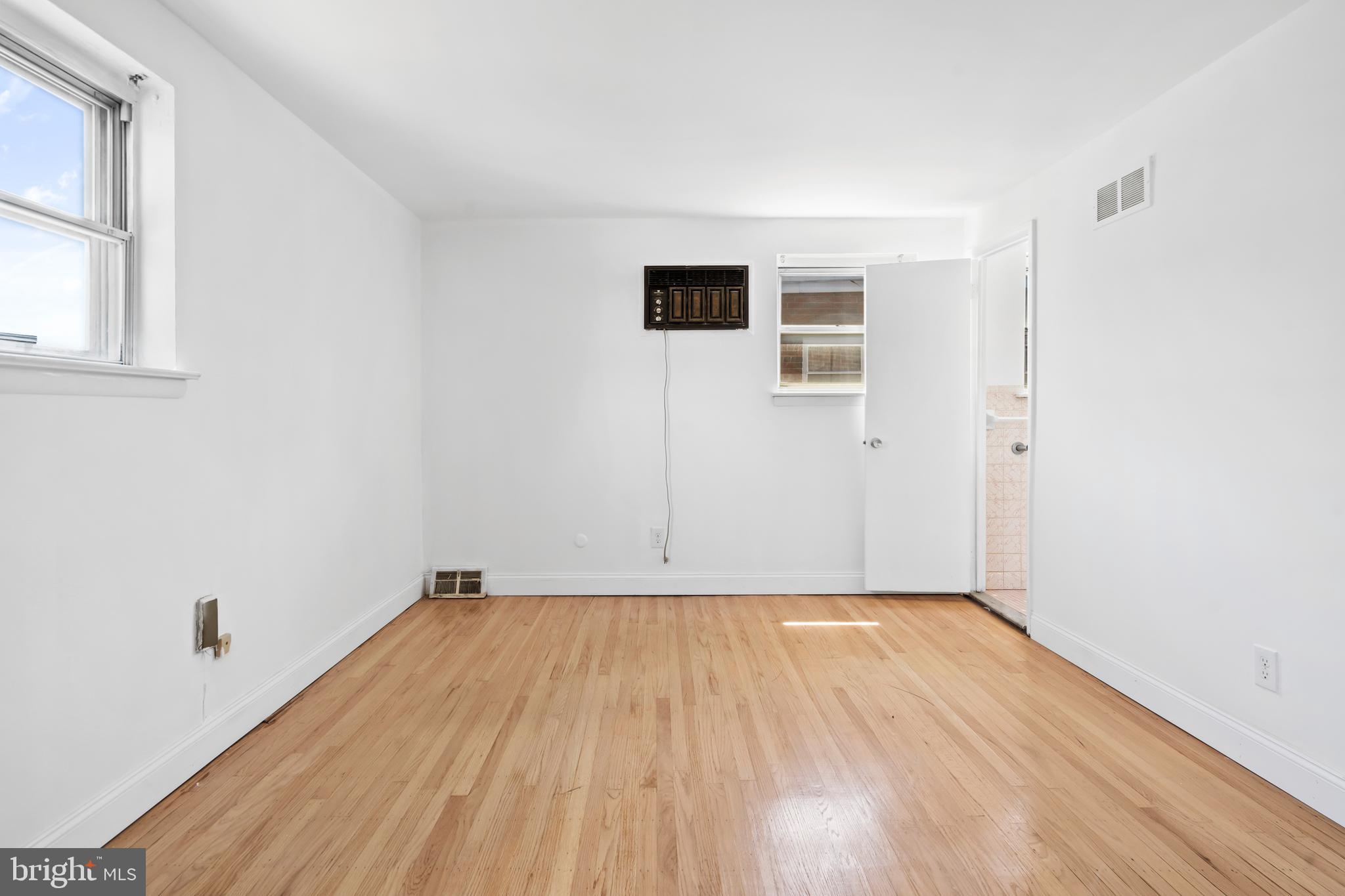 HOLME CIRCLE - Residential