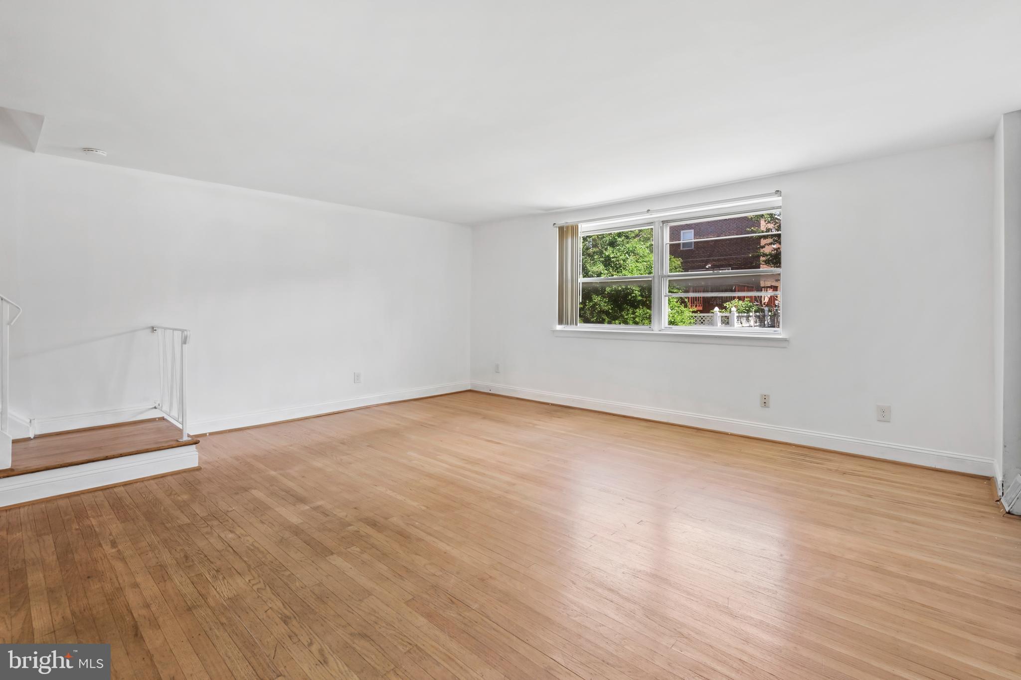HOLME CIRCLE - Residential