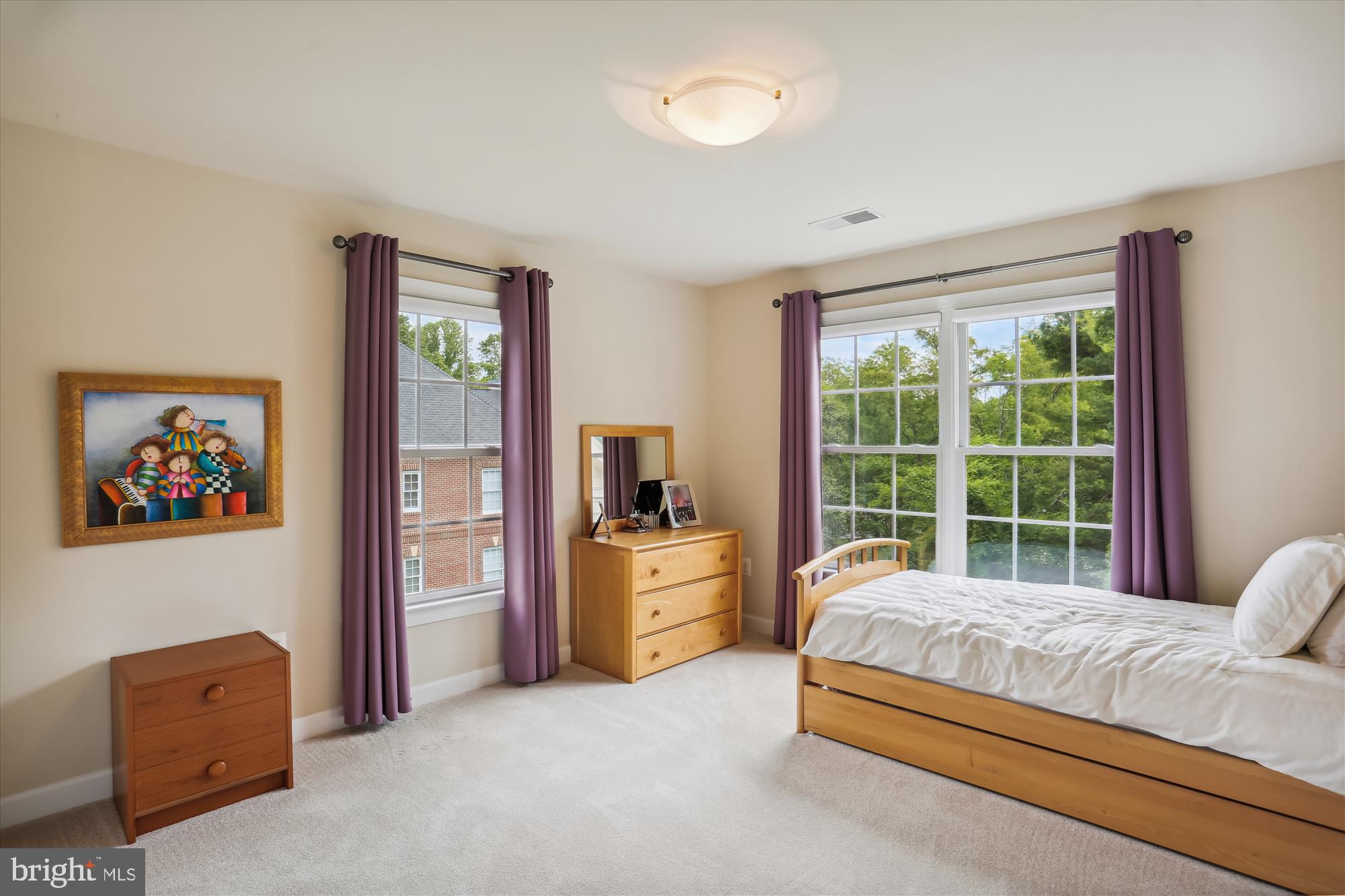 KEMP MILL FOREST - Residential