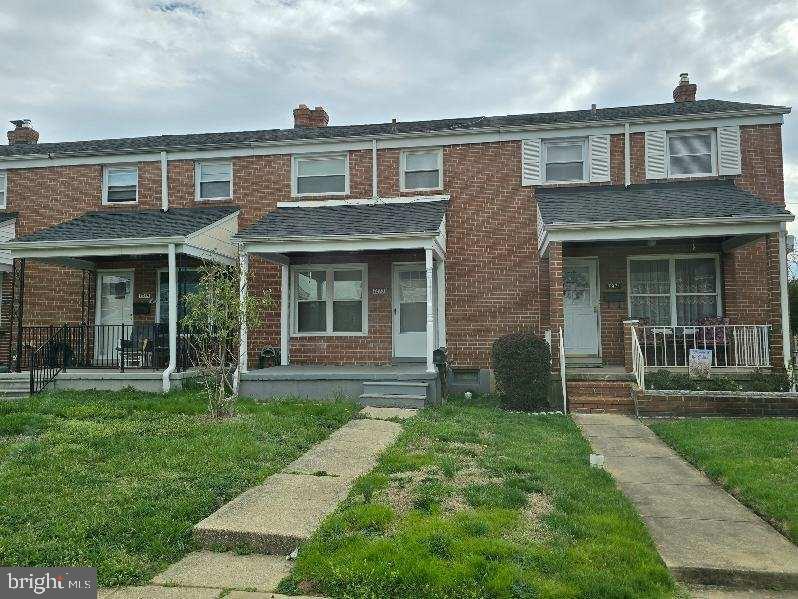 This lovely home demonstrates pride in ownership. It has three bedrooms, hardwood floors, a washer and dryer, a fenced backyard, a spacious deck perfect for the summer ahead, and an ideal location with easy access to 695 and 95. It is ready to move in now. Applicants must have excellent credit and a flawless rental history. The minimum household income to qualify is $52,500. Pets are case-by-case. No smoking.