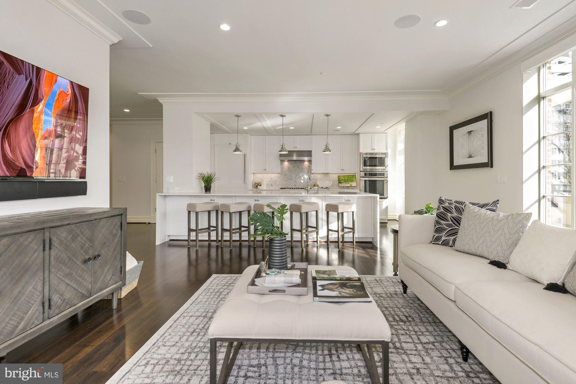 THE SIGNET - Residential