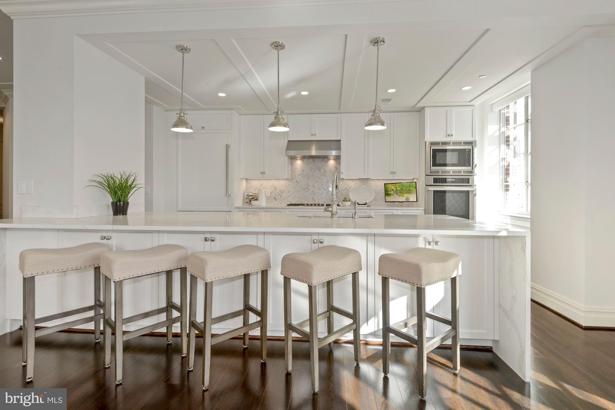 THE SIGNET - Residential