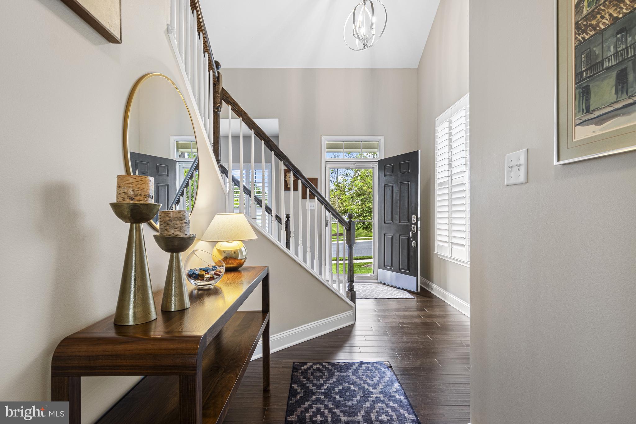 WESTHAMPTON - Residential