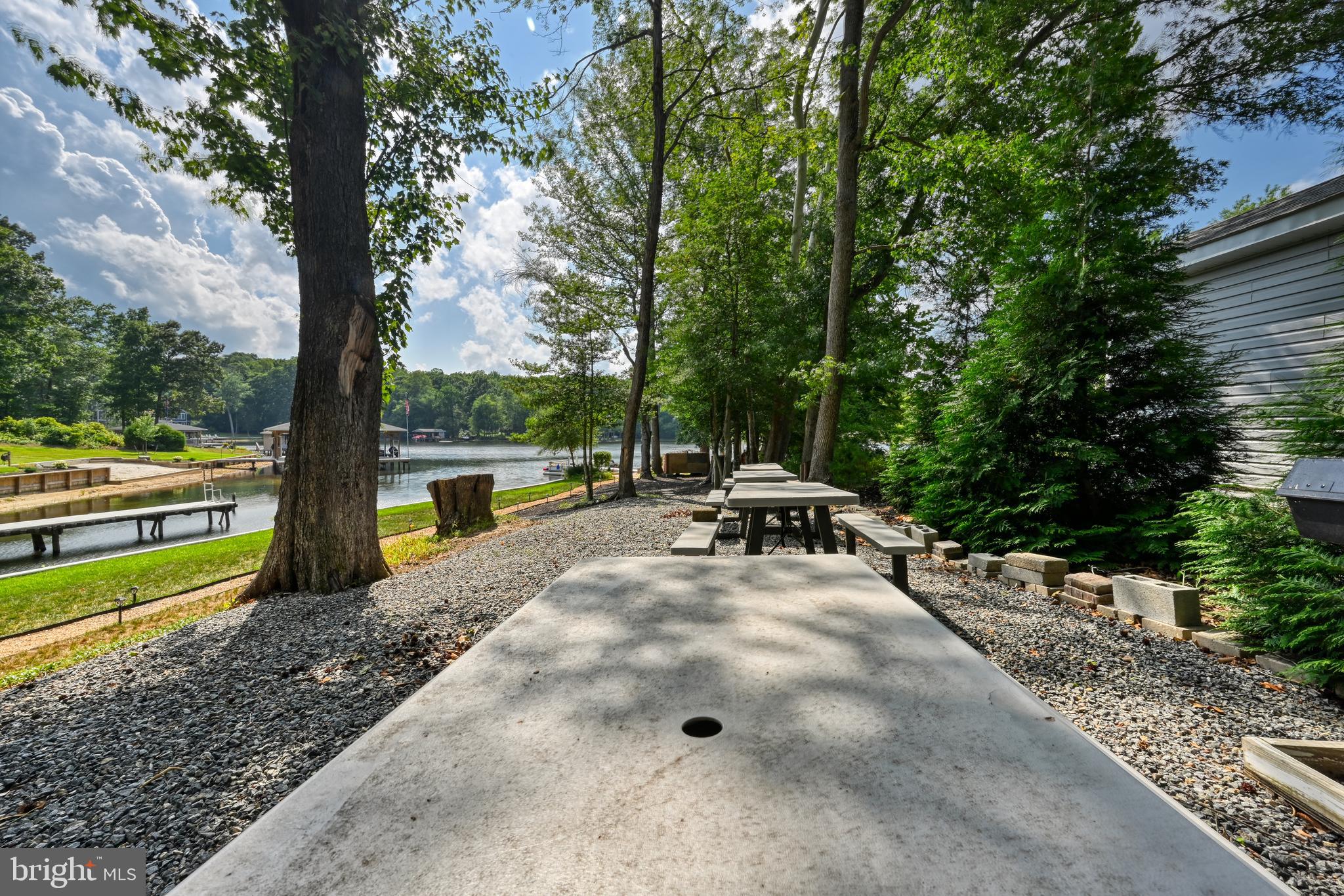 SAILORS REST - Land
