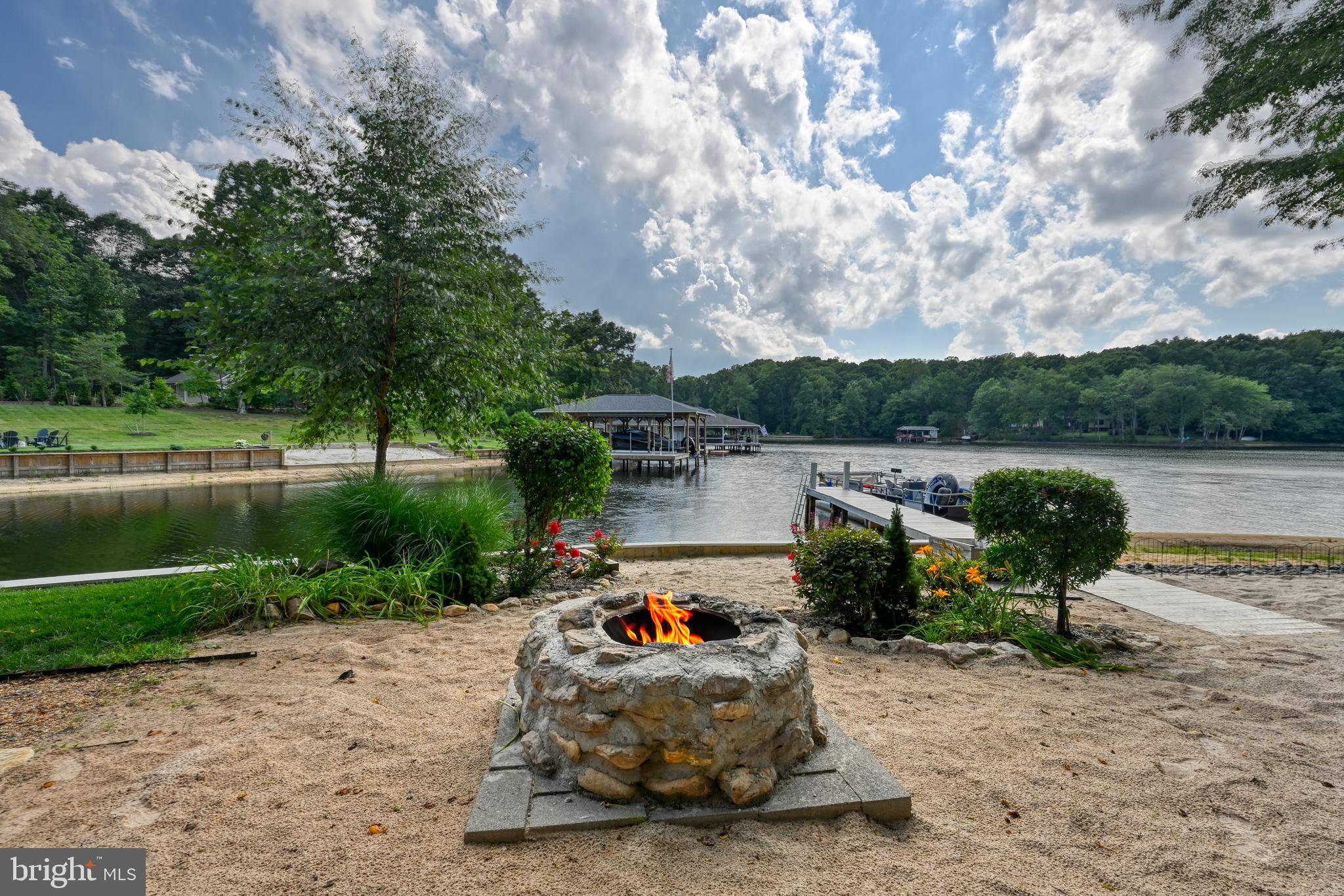 SAILORS REST - Land