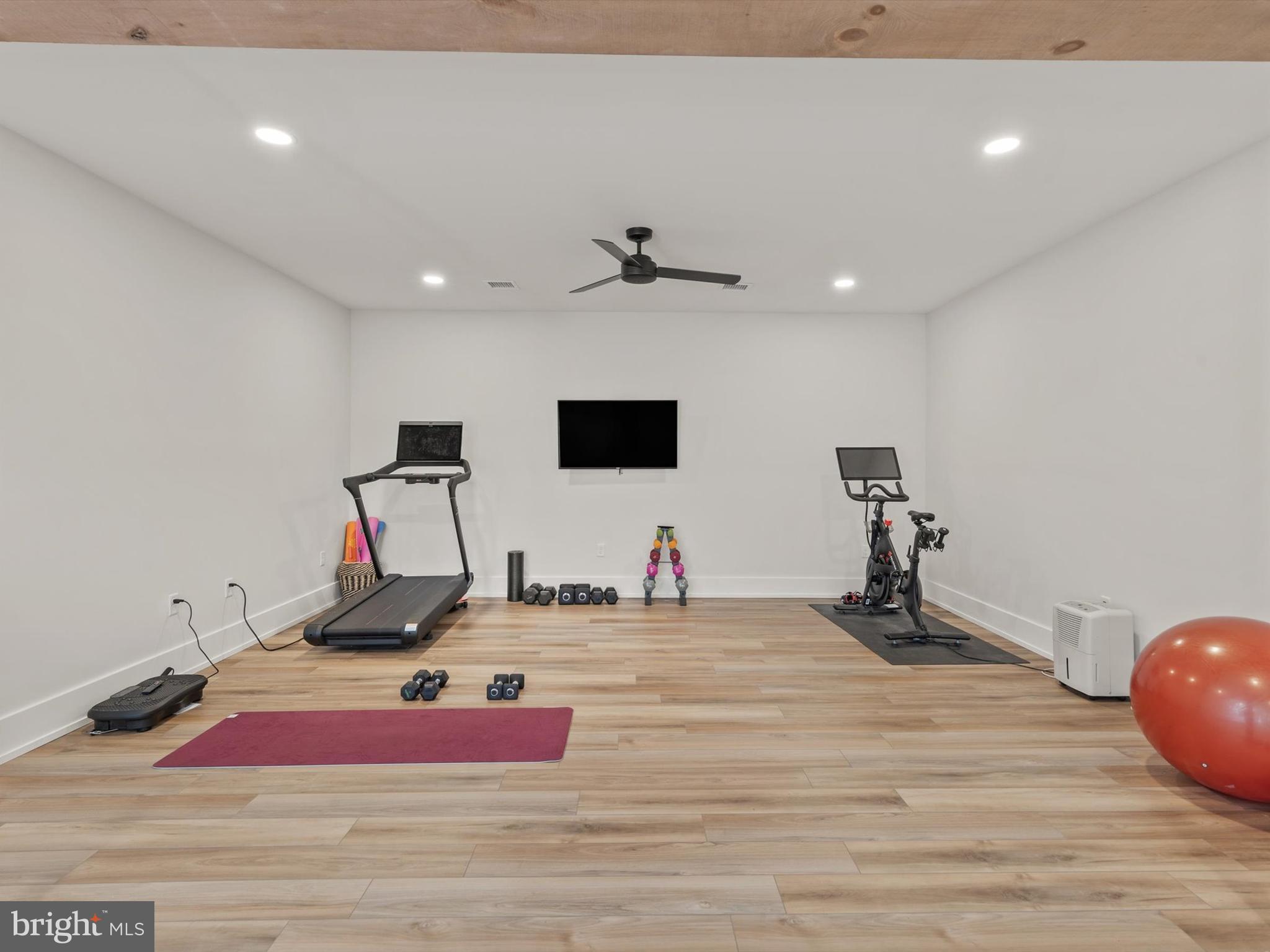 WYNDHAM HILLS - Residential