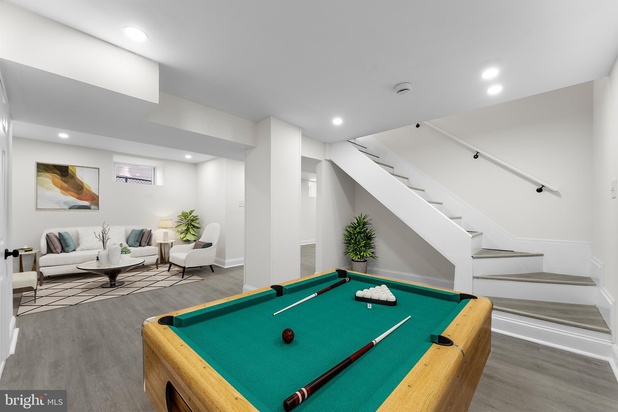 WINSTON GOVANS - Residential