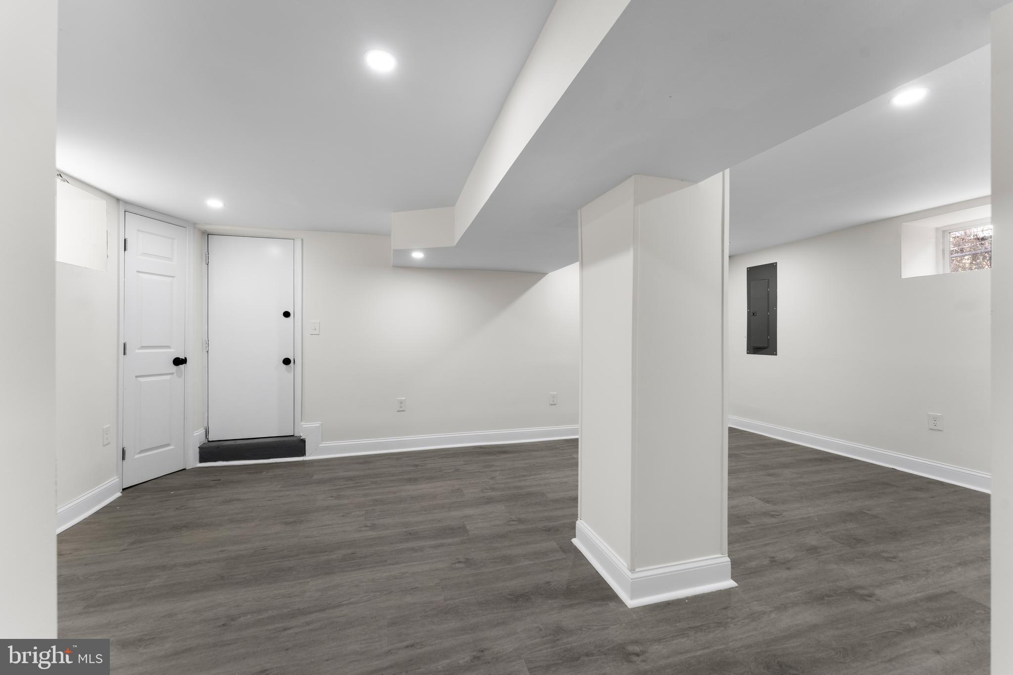 WINSTON GOVANS - Residential