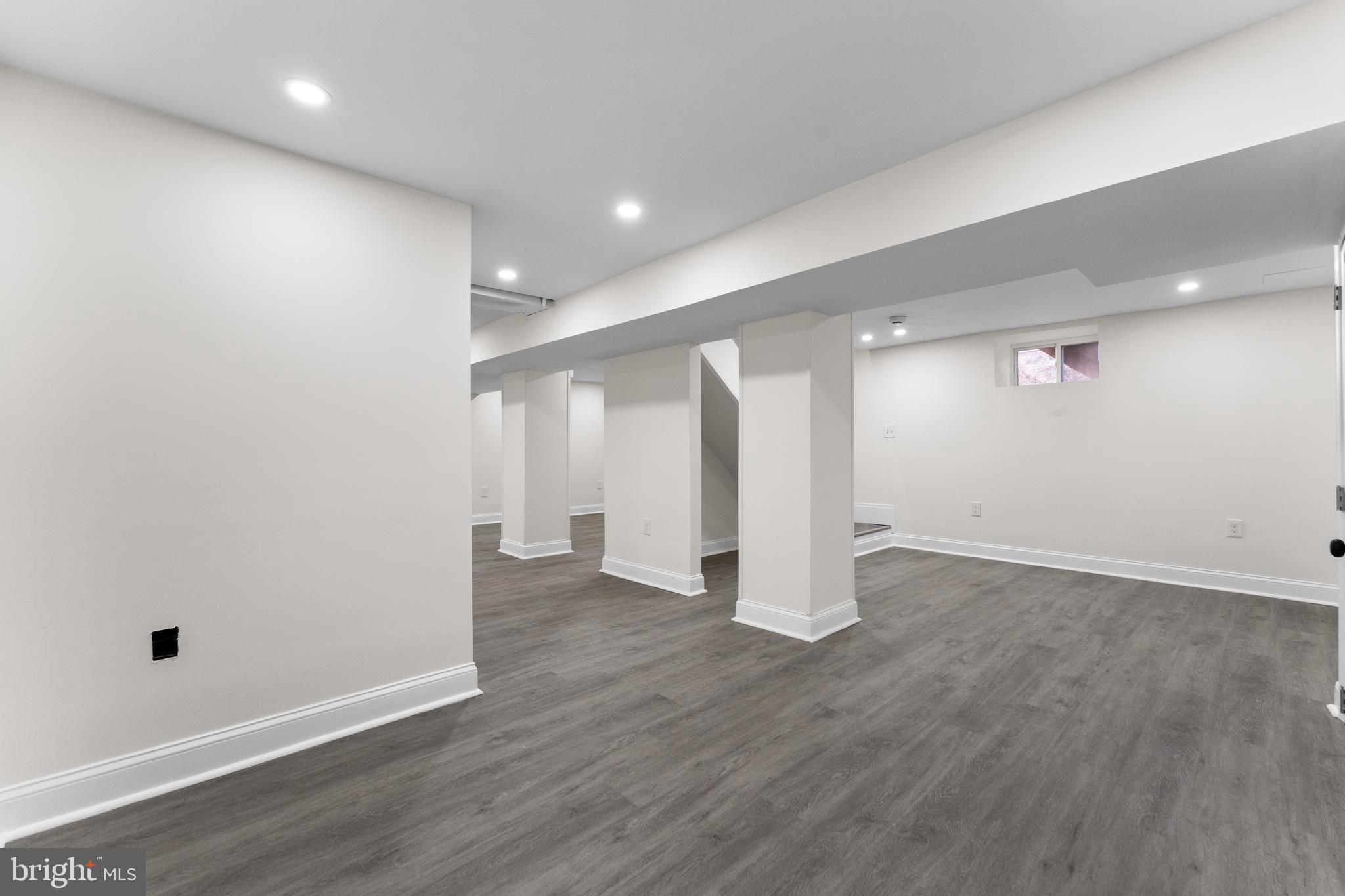 WINSTON GOVANS - Residential