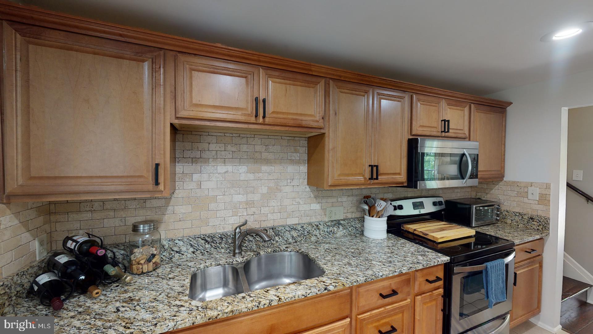RIDGEFIELD - Residential