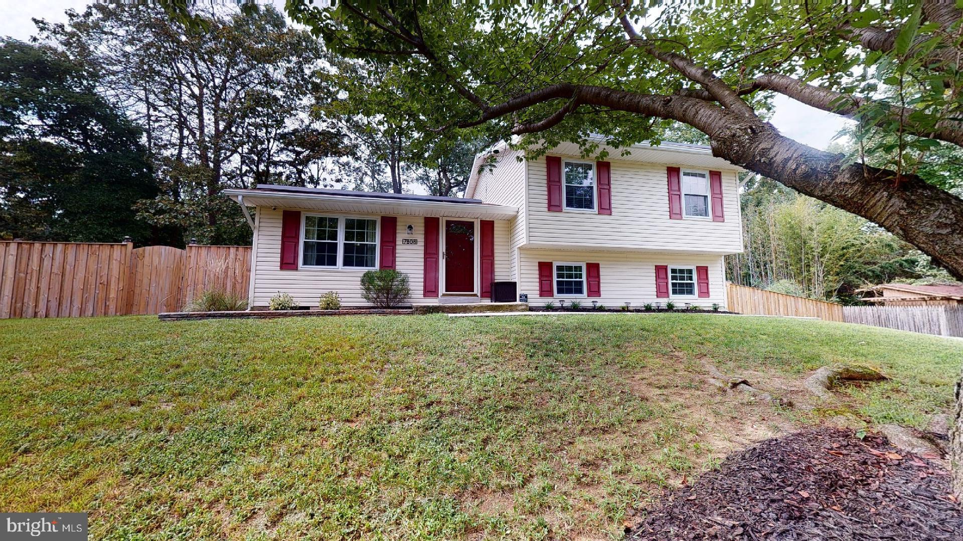 RIDGEFIELD - Residential