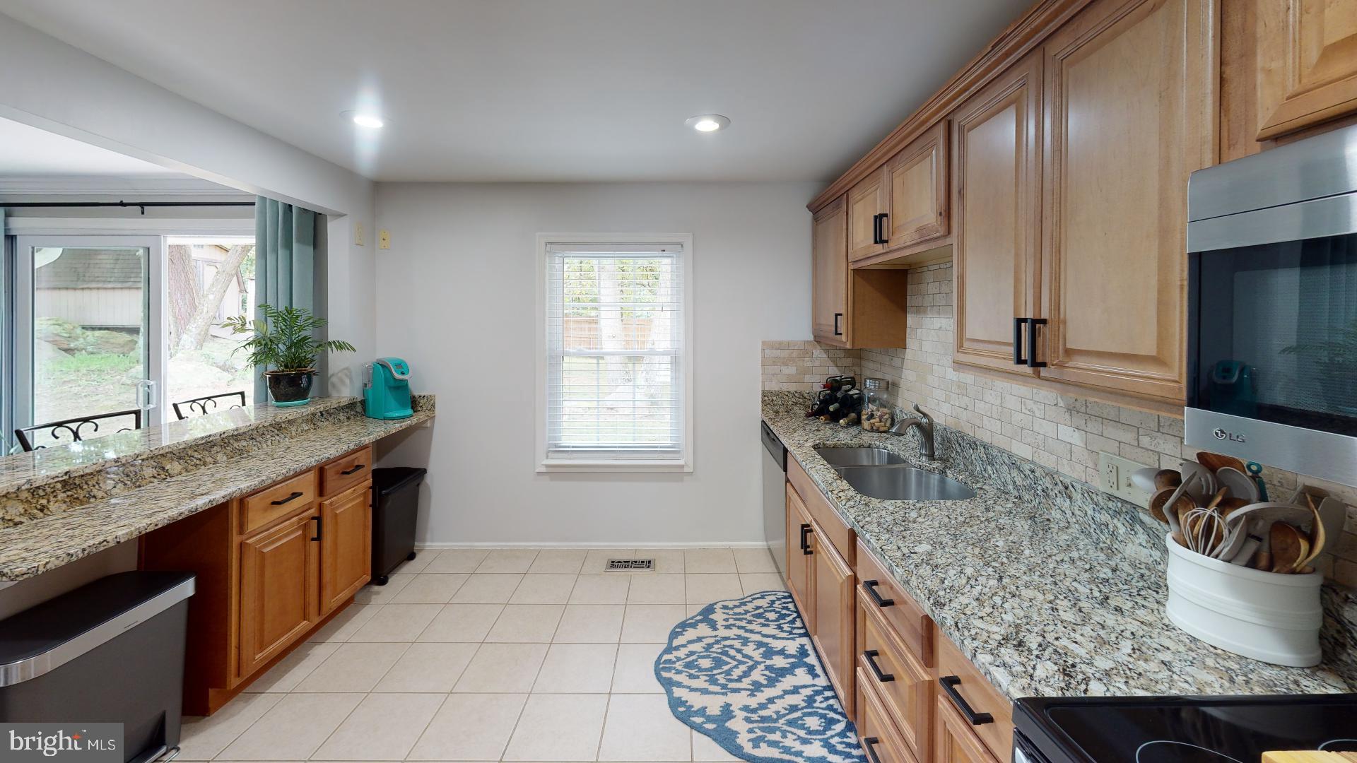 RIDGEFIELD - Residential