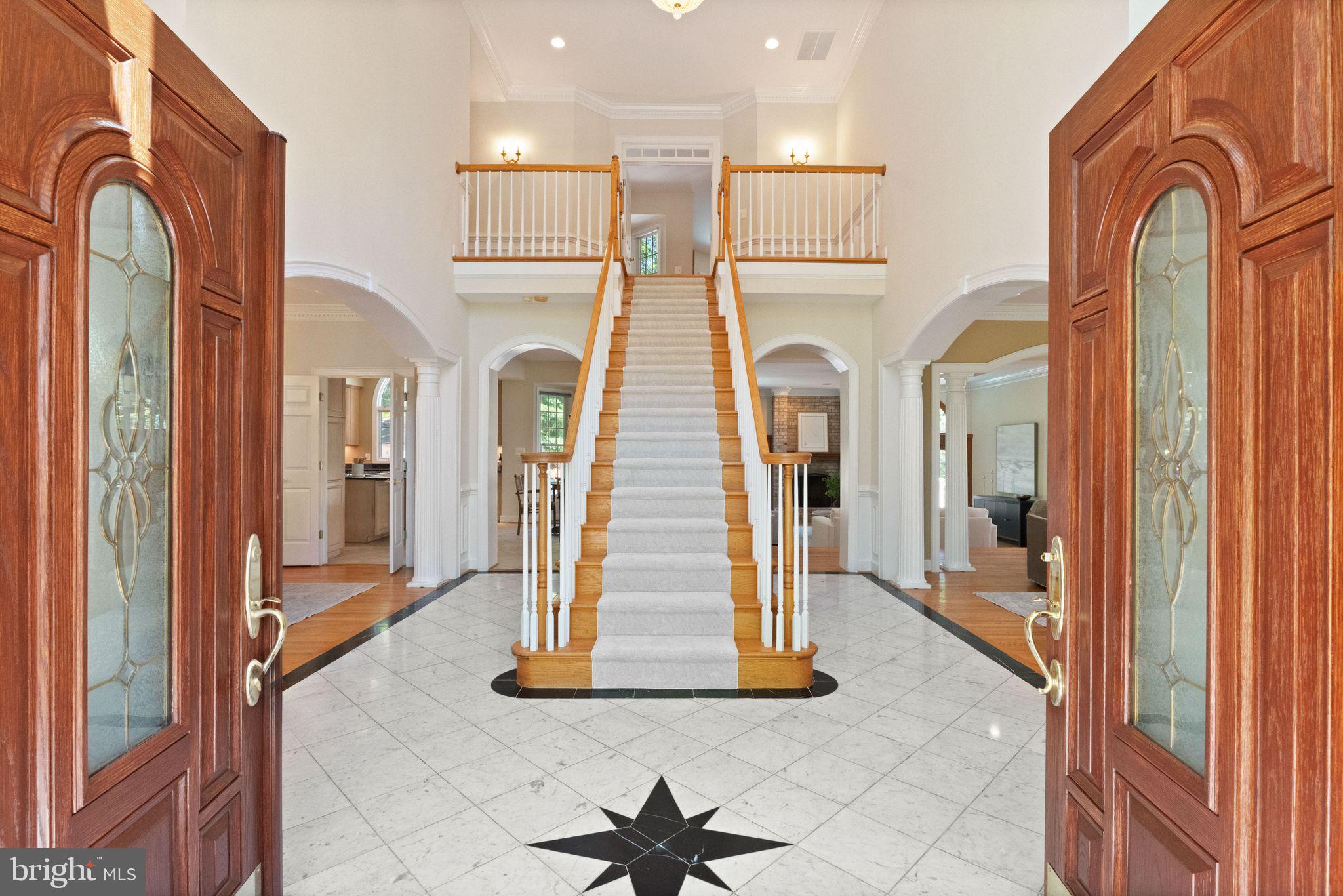 THUNDER OAK - Residential