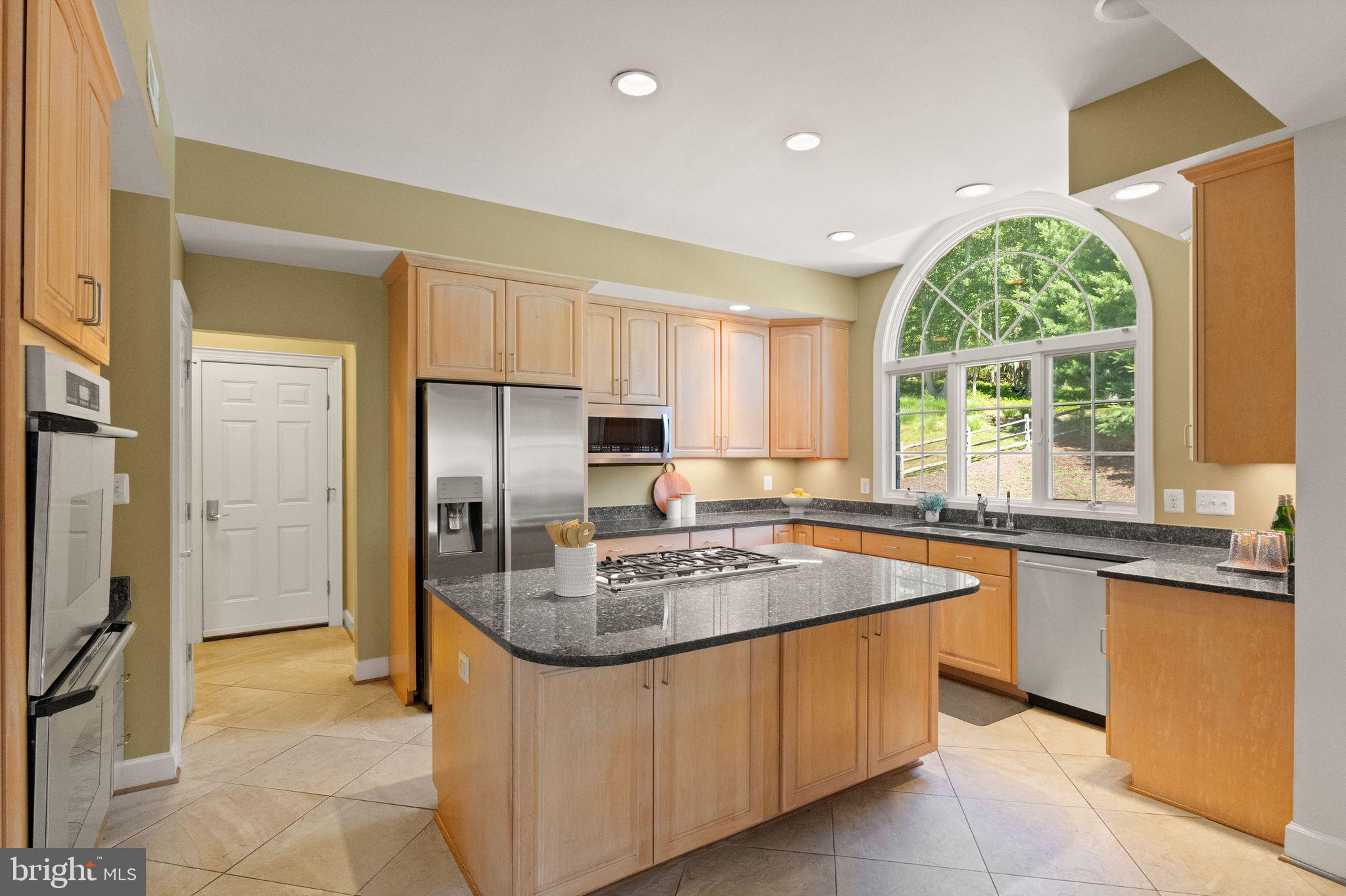 THUNDER OAK - Residential