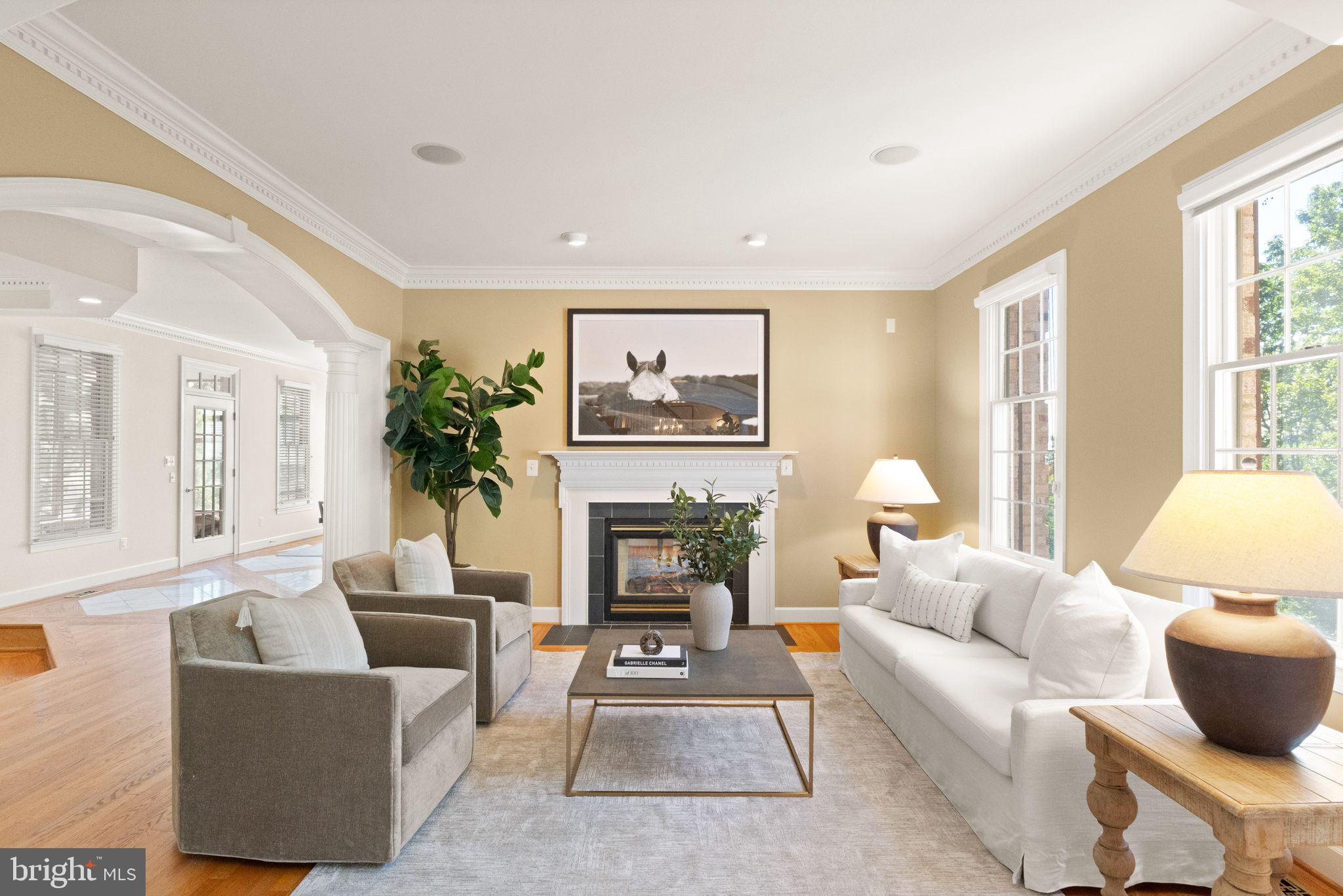 THUNDER OAK - Residential