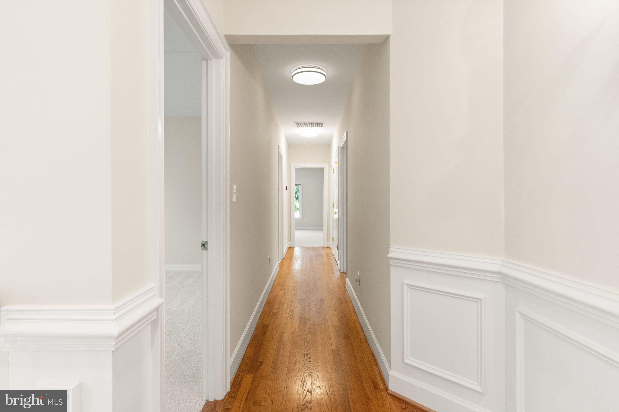 THUNDER OAK - Residential