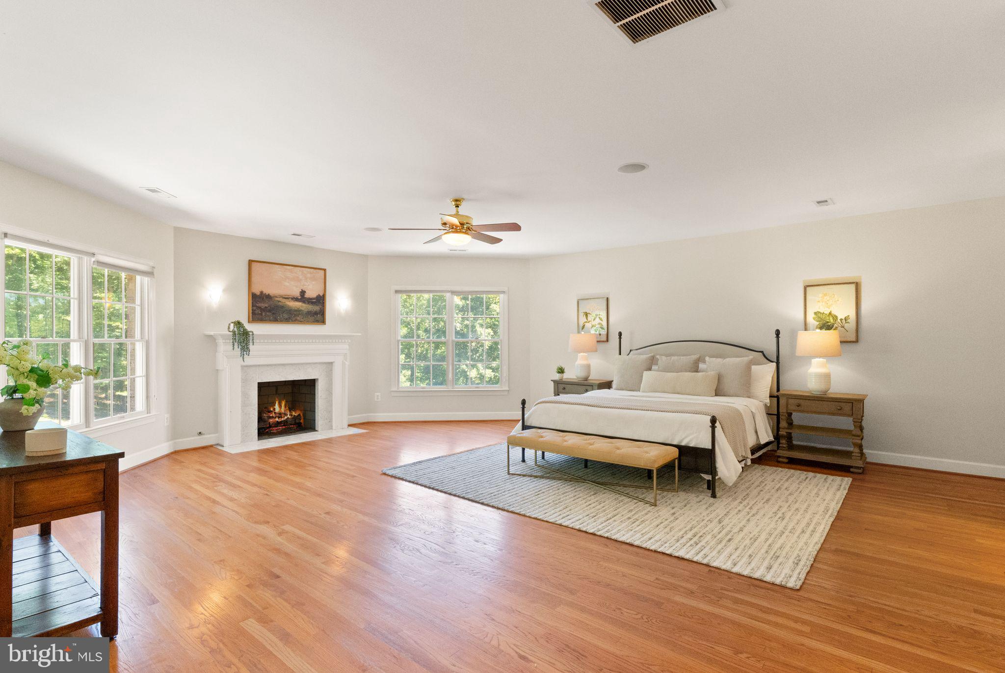 THUNDER OAK - Residential