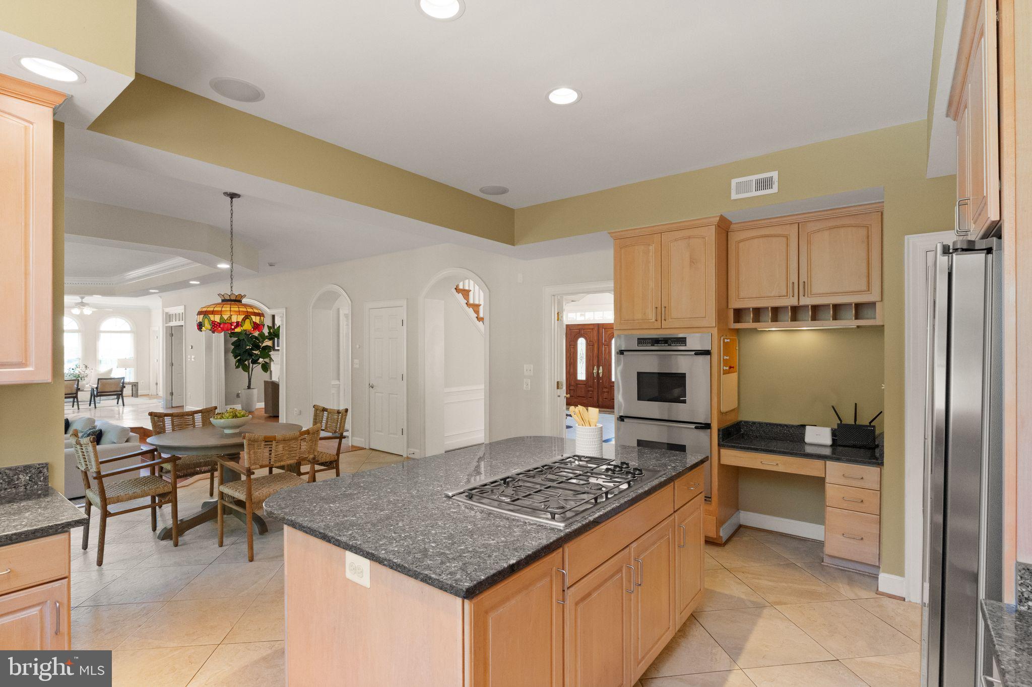 THUNDER OAK - Residential