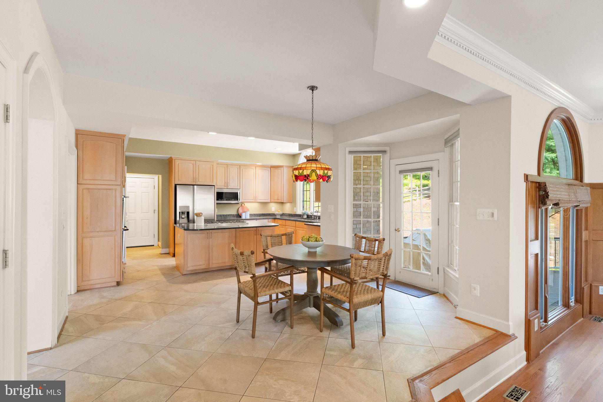THUNDER OAK - Residential