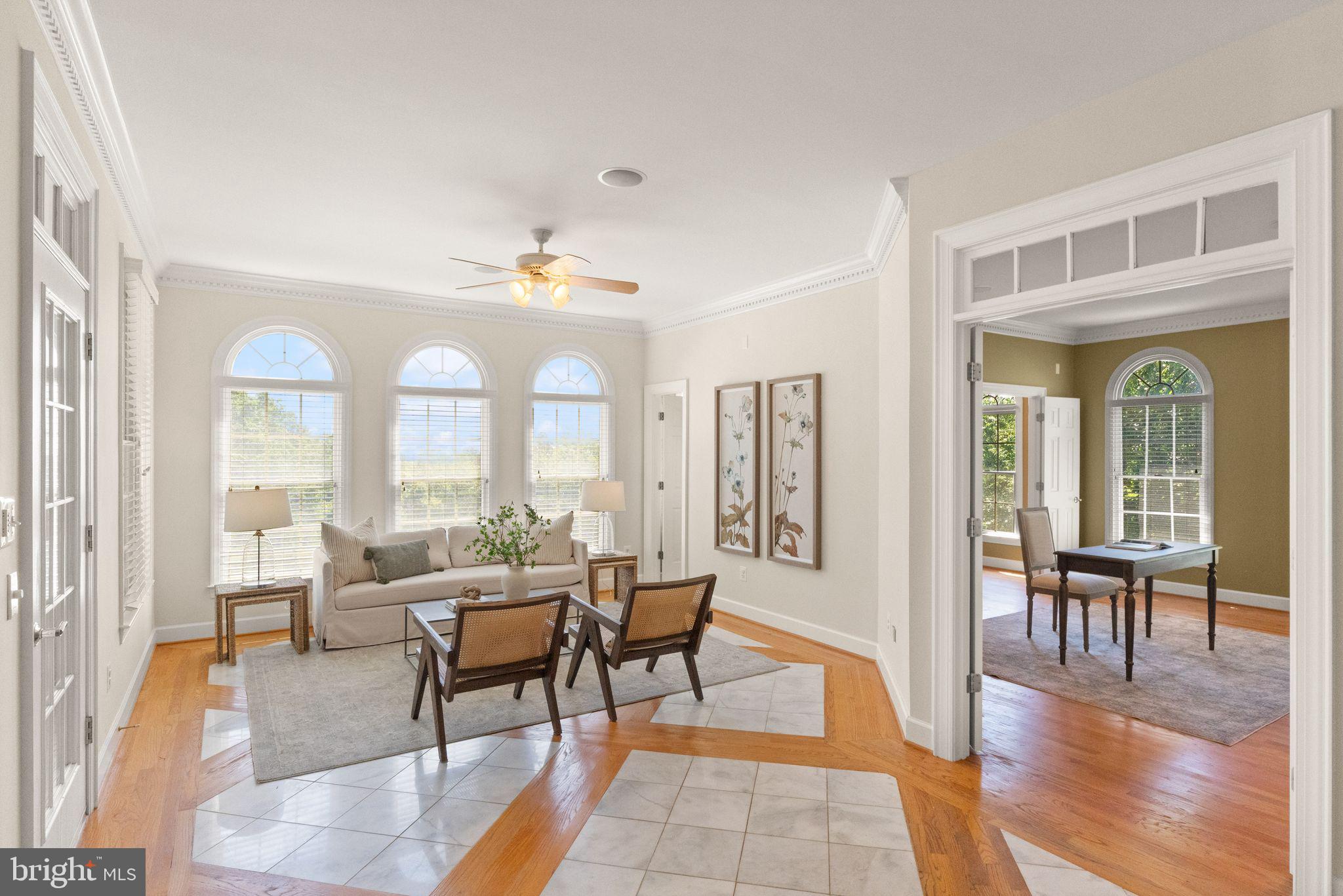 THUNDER OAK - Residential
