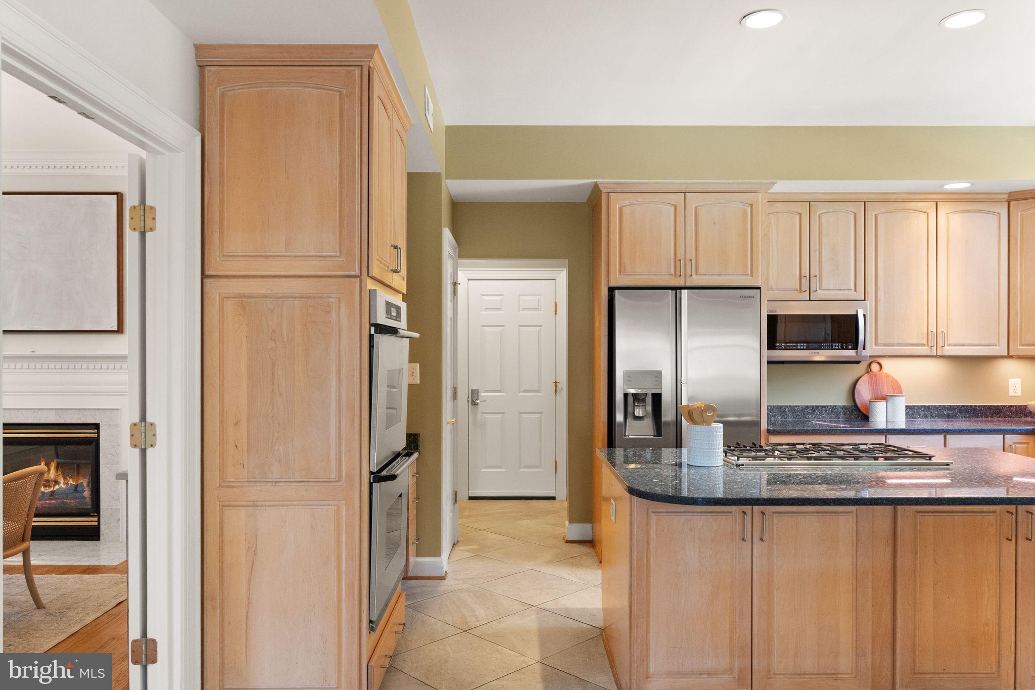 THUNDER OAK - Residential