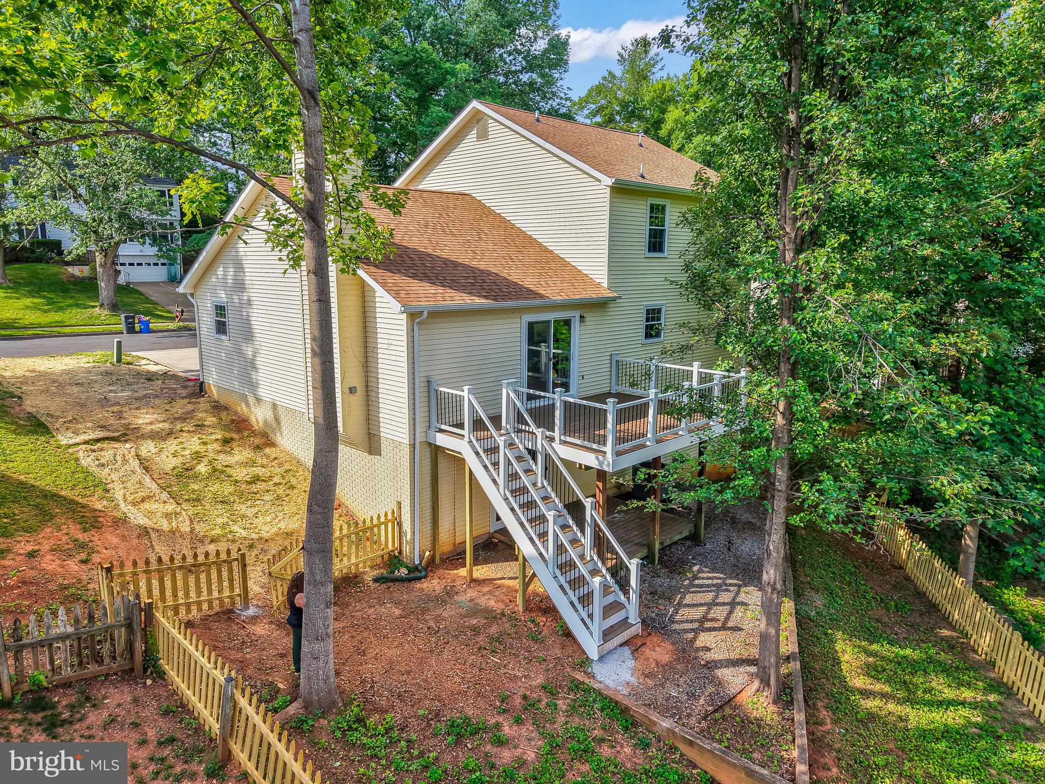 COUNTRY CLUB - Residential