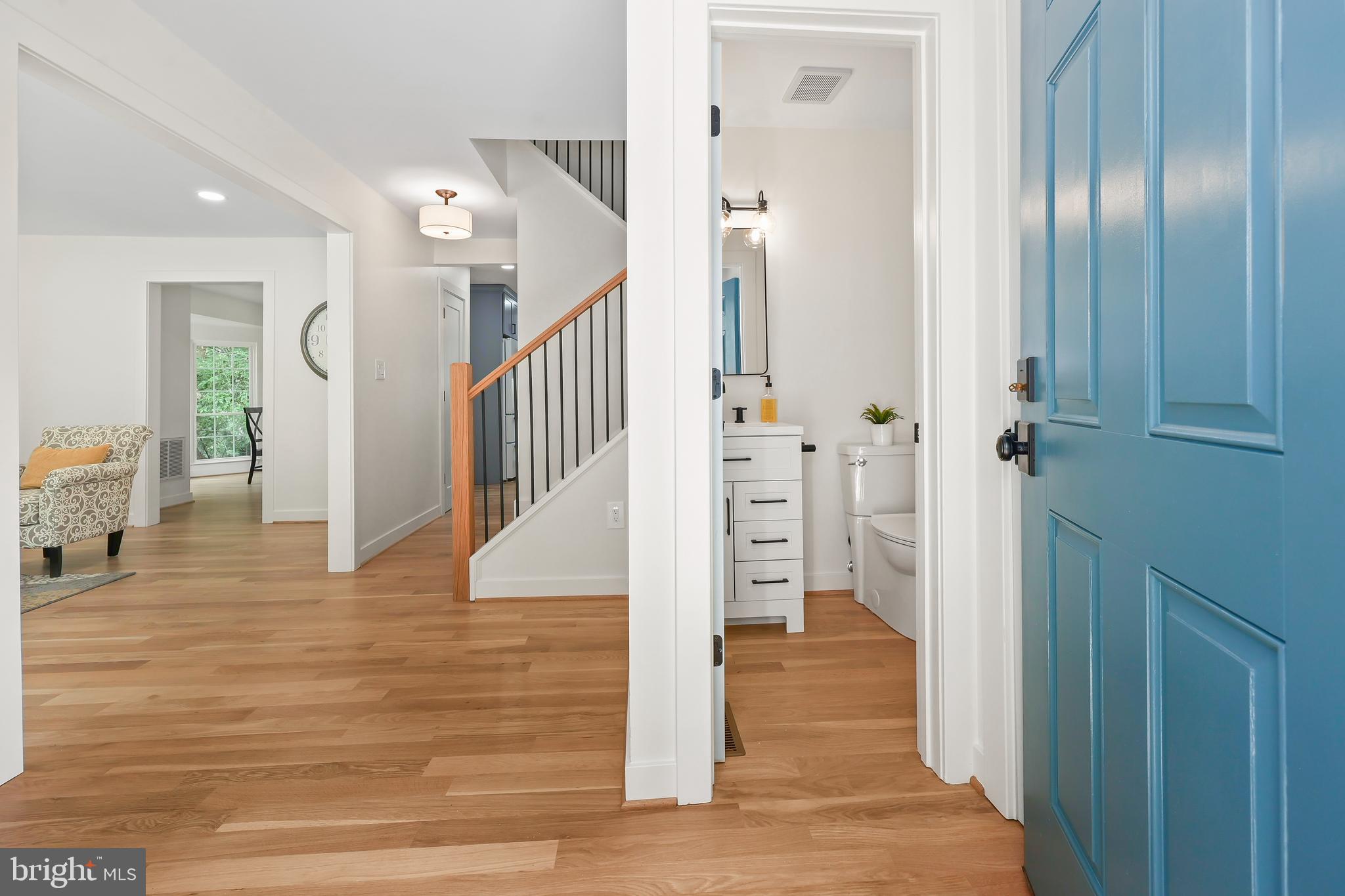 COUNTRY CLUB - Residential