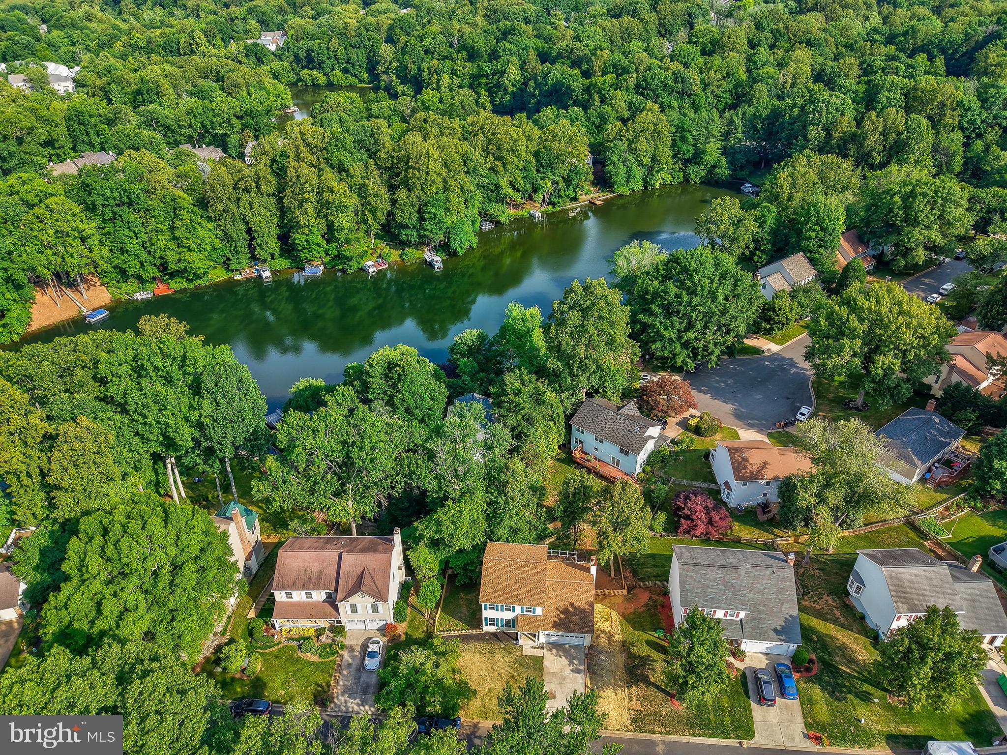 COUNTRY CLUB - Residential