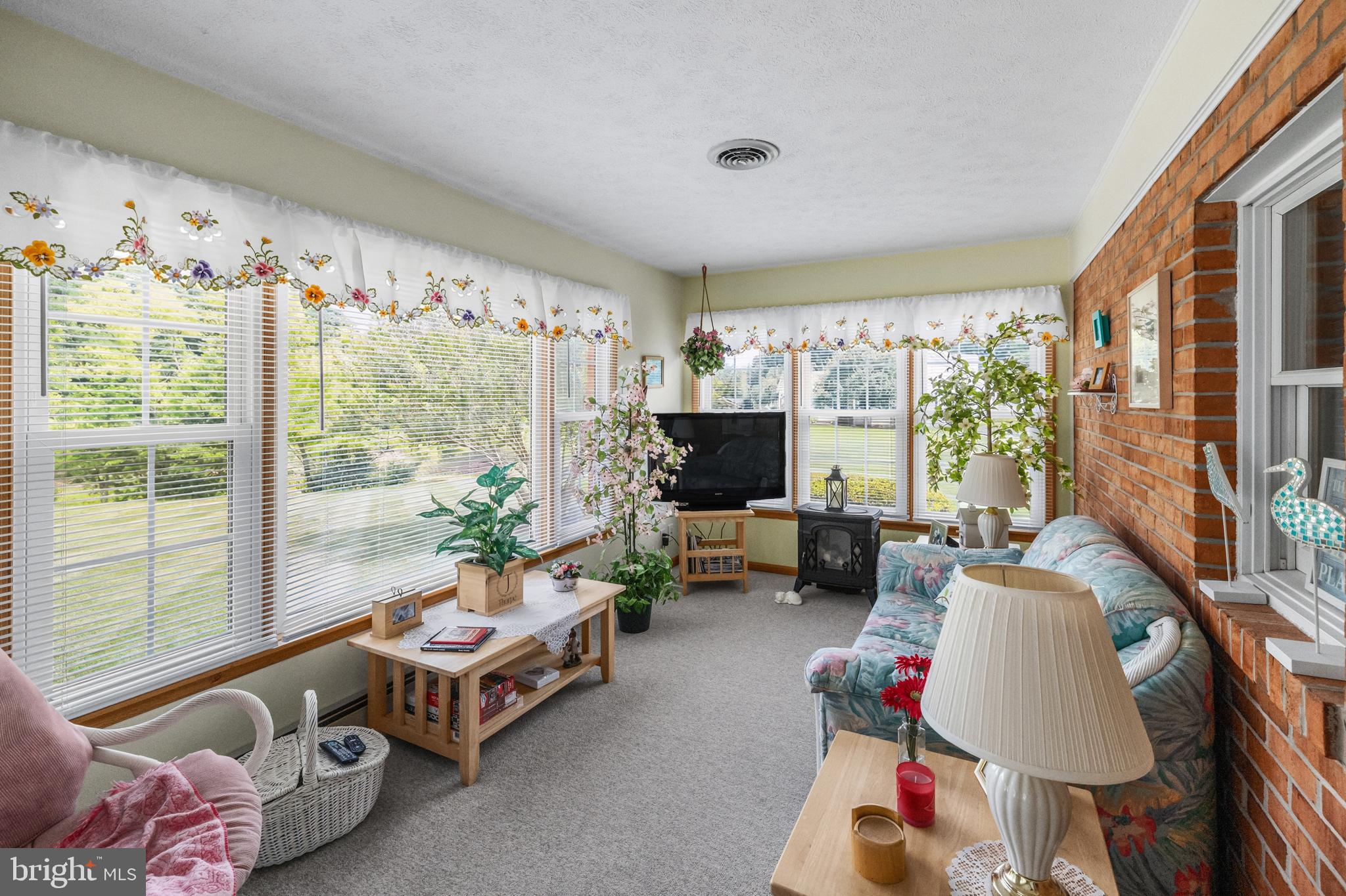 ORCHARD PLACE - Residential