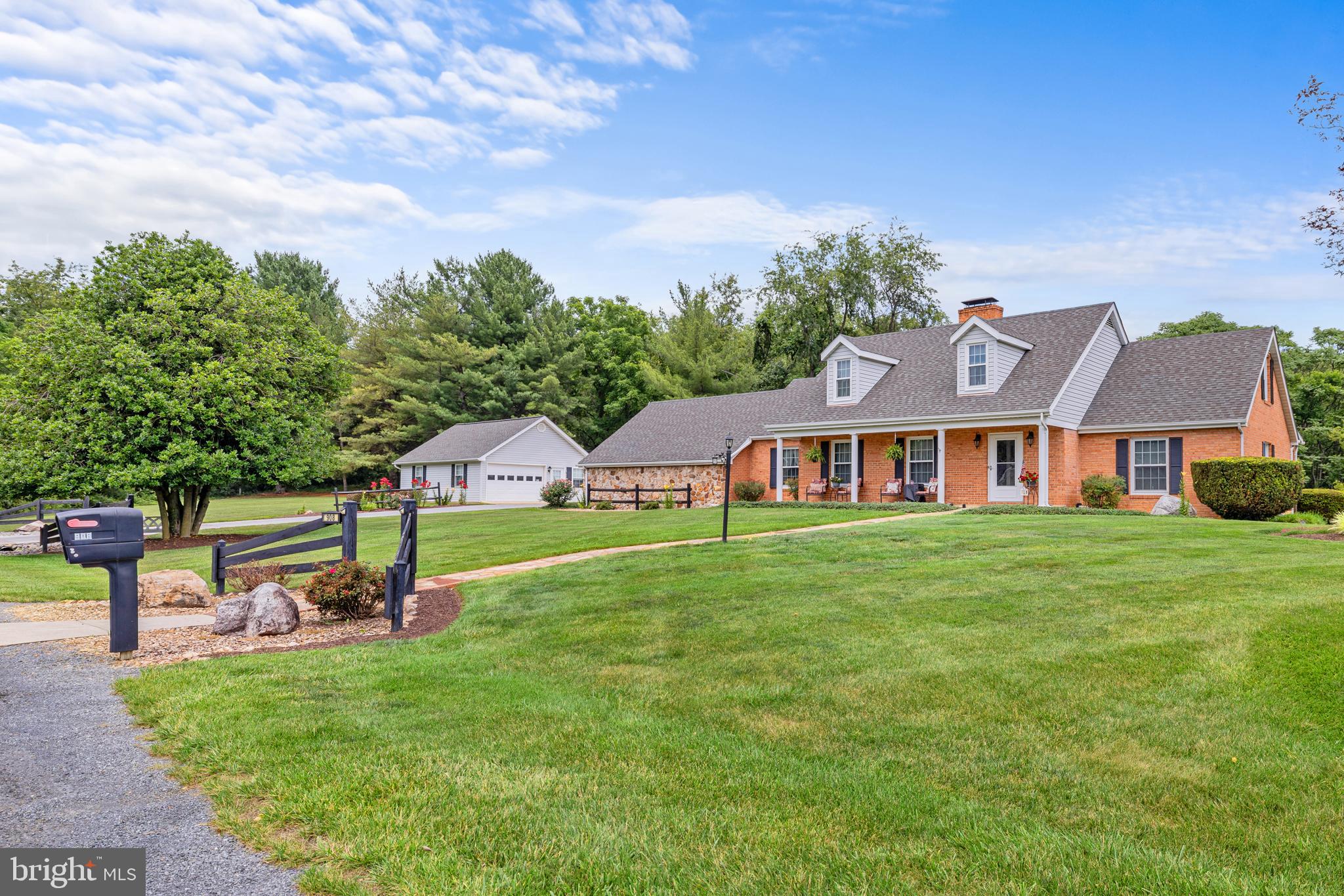 ORCHARD PLACE - Residential