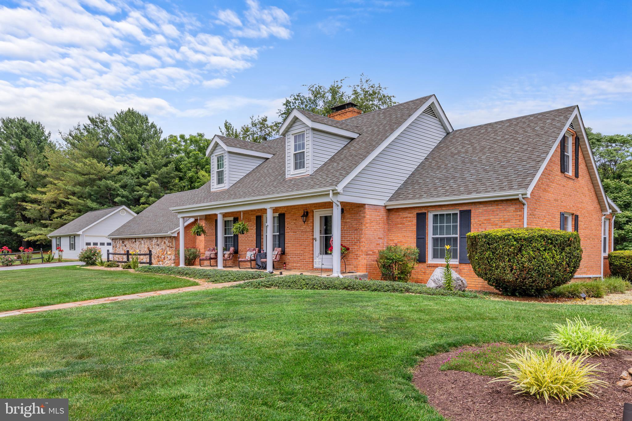 ORCHARD PLACE - Residential