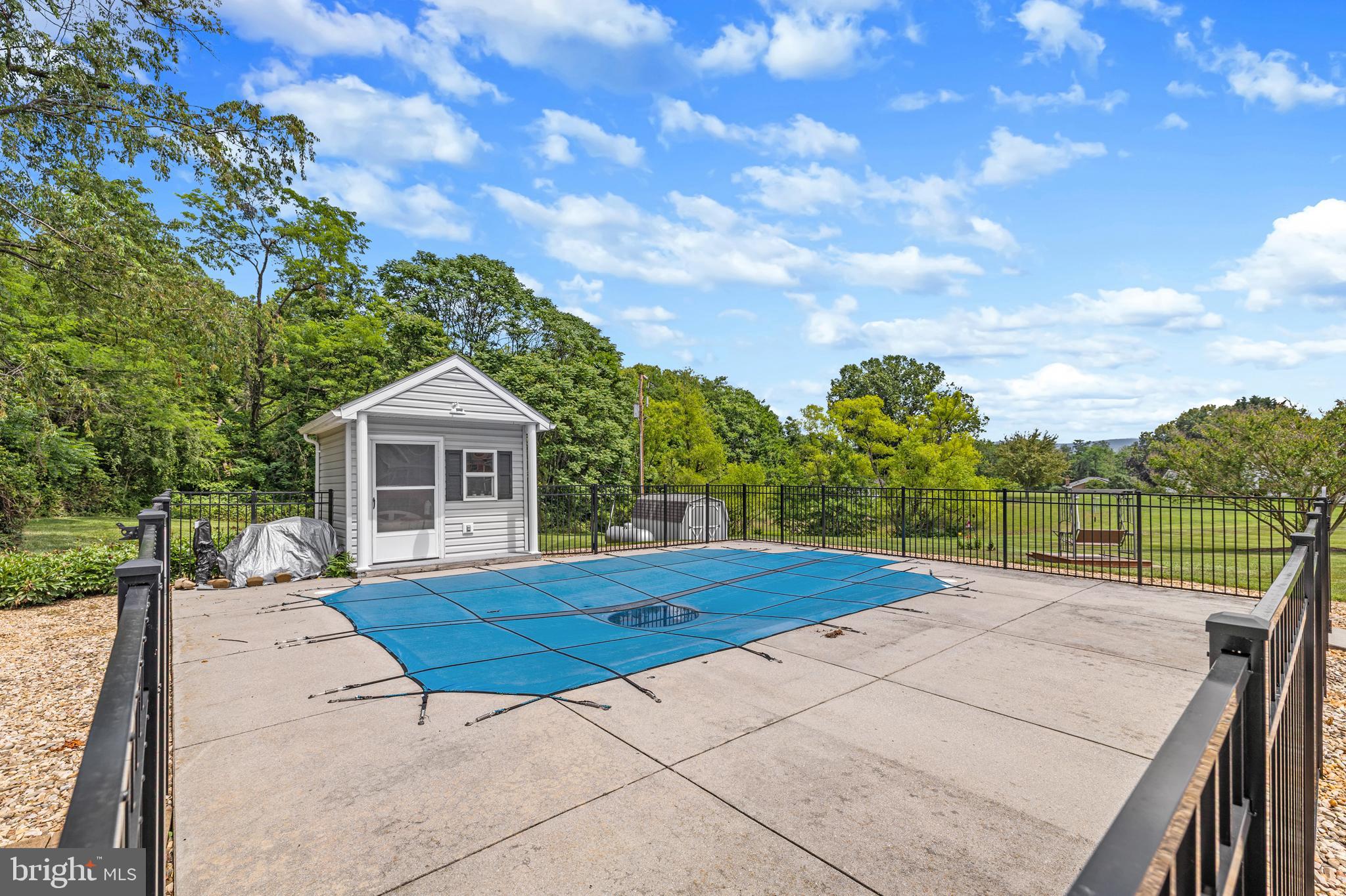 ORCHARD PLACE - Residential