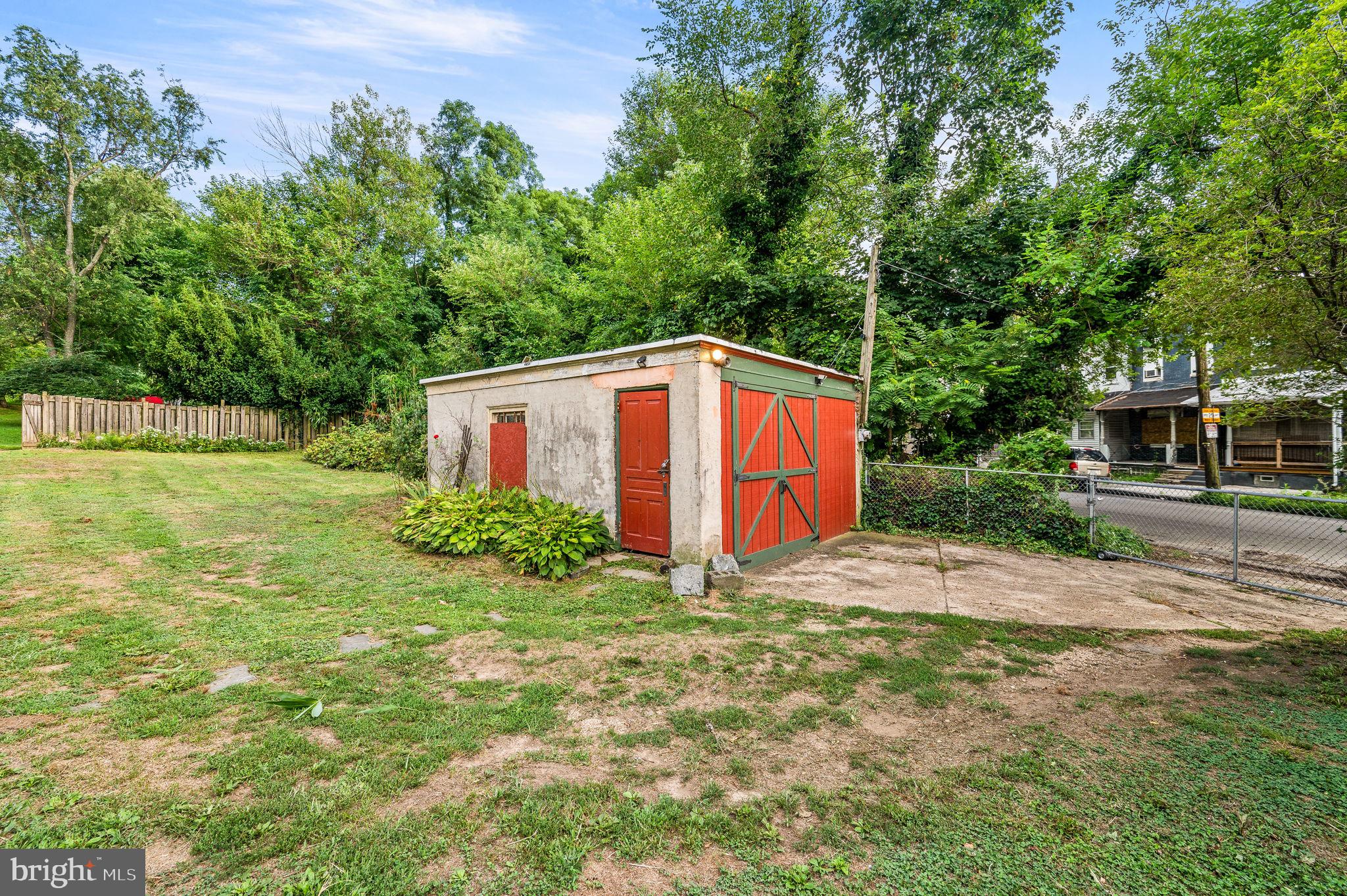 GERMANTOWN - Residential