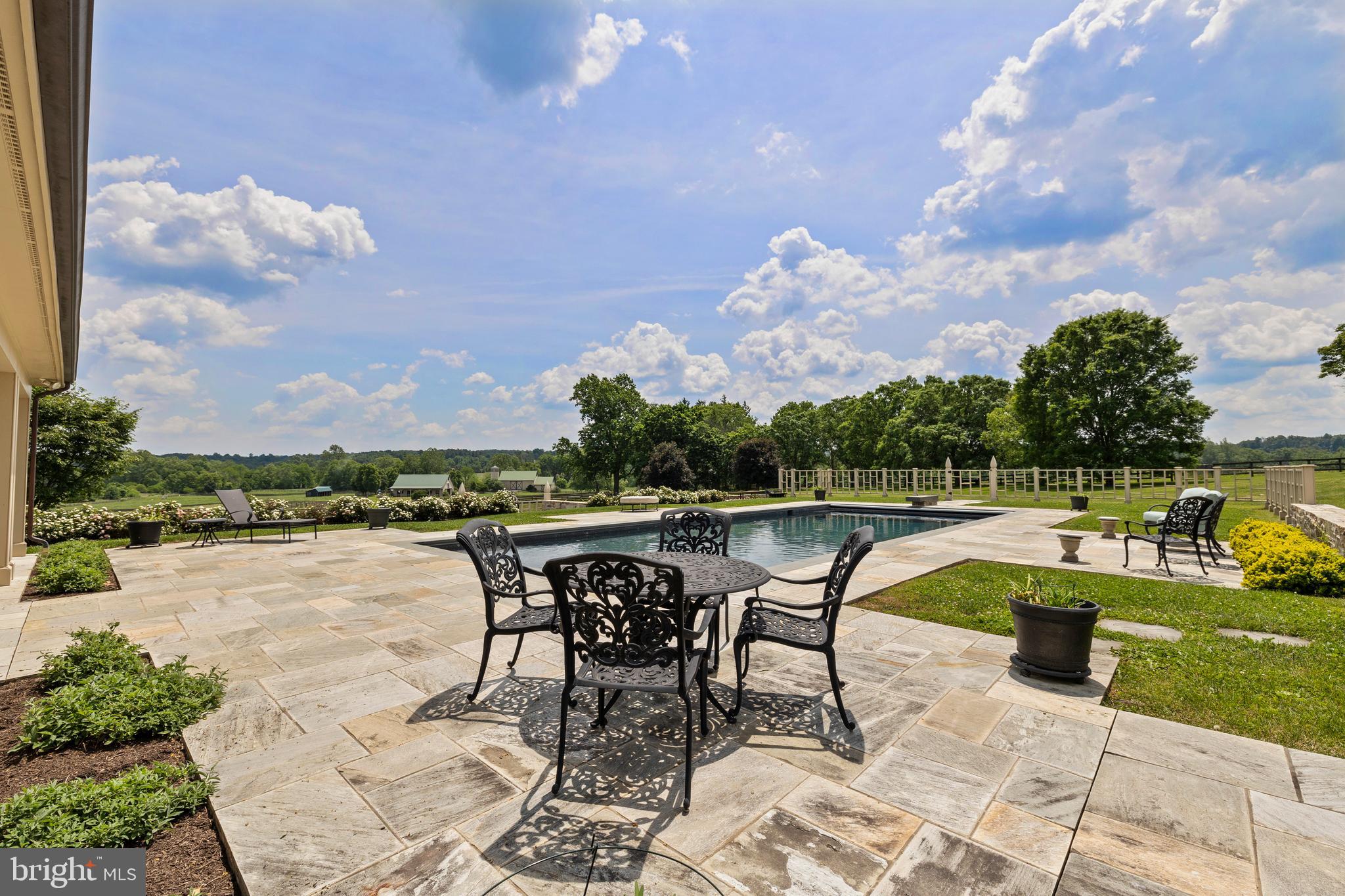 GLYNDON - Residential