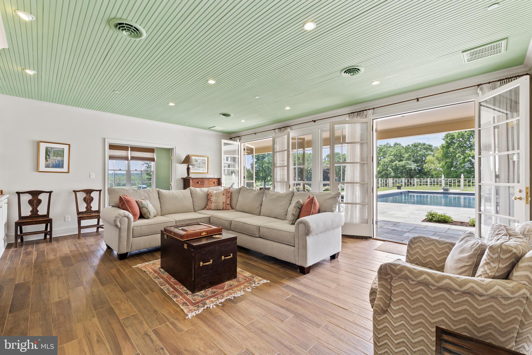 GLYNDON - Residential