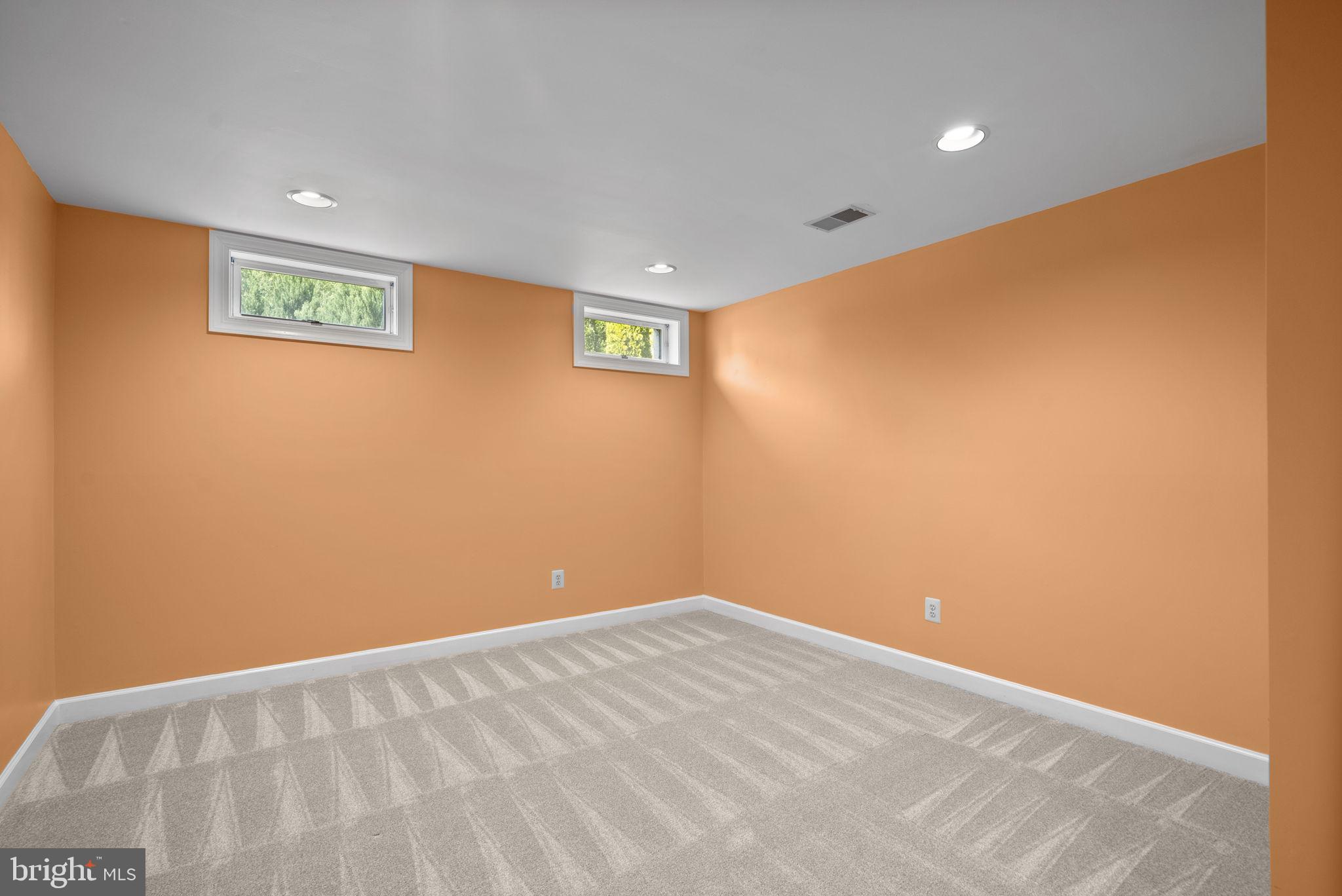 ARDEN WOODS - Residential