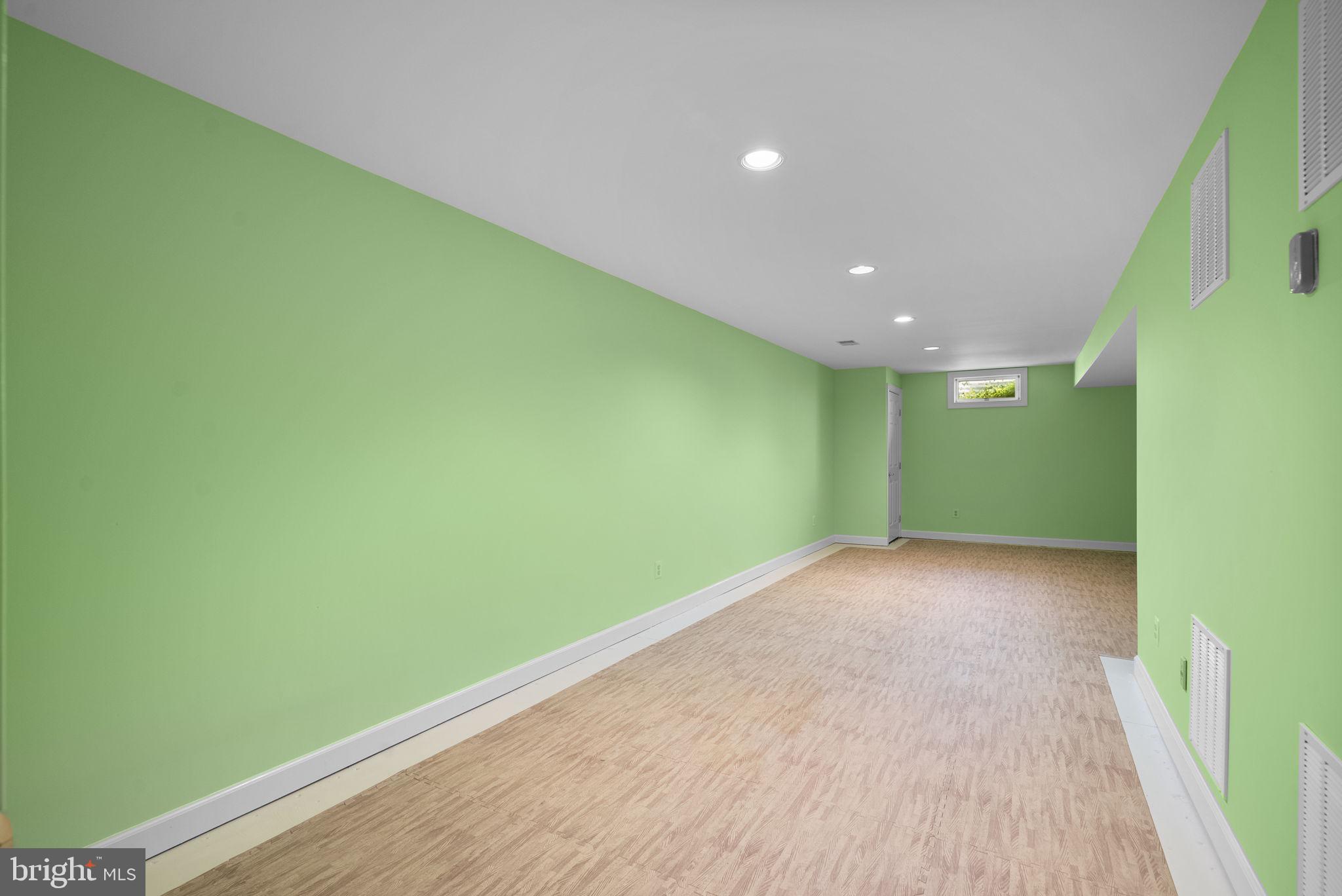 ARDEN WOODS - Residential