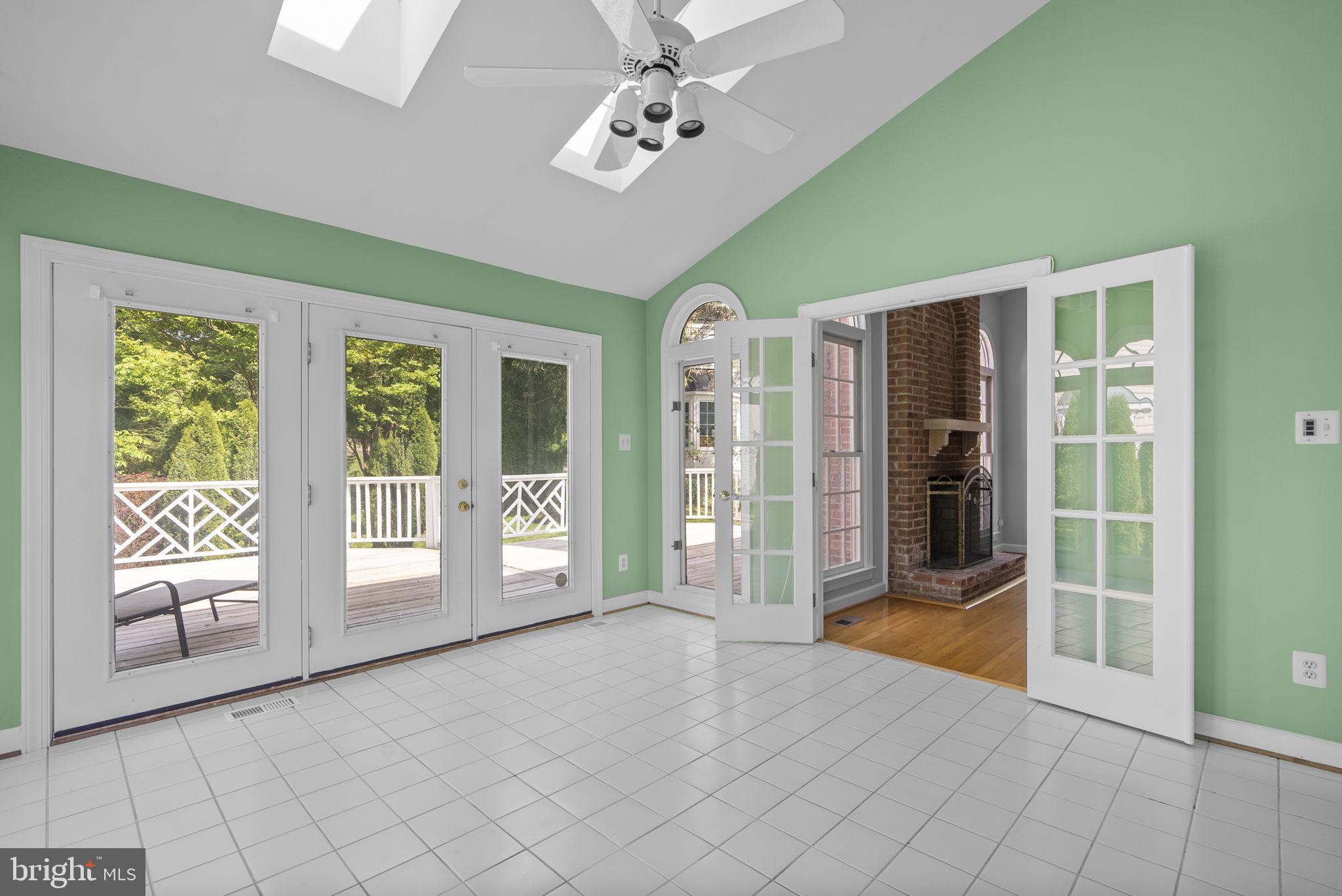 ARDEN WOODS - Residential