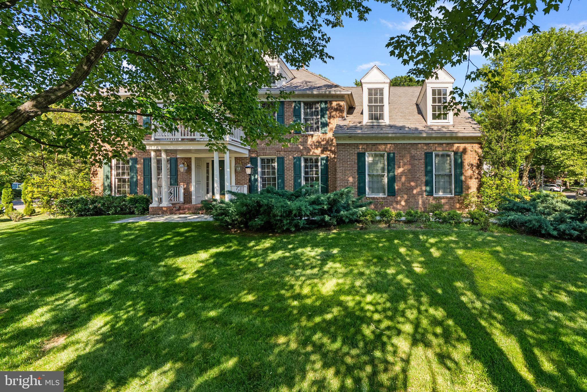 ARDEN WOODS - Residential