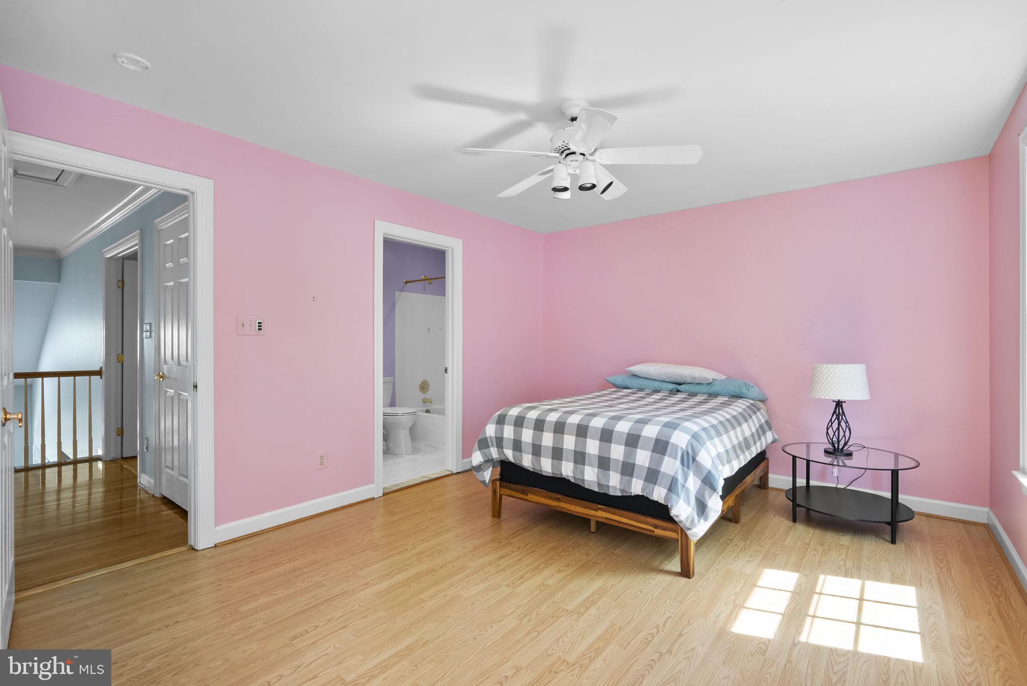 ARDEN WOODS - Residential