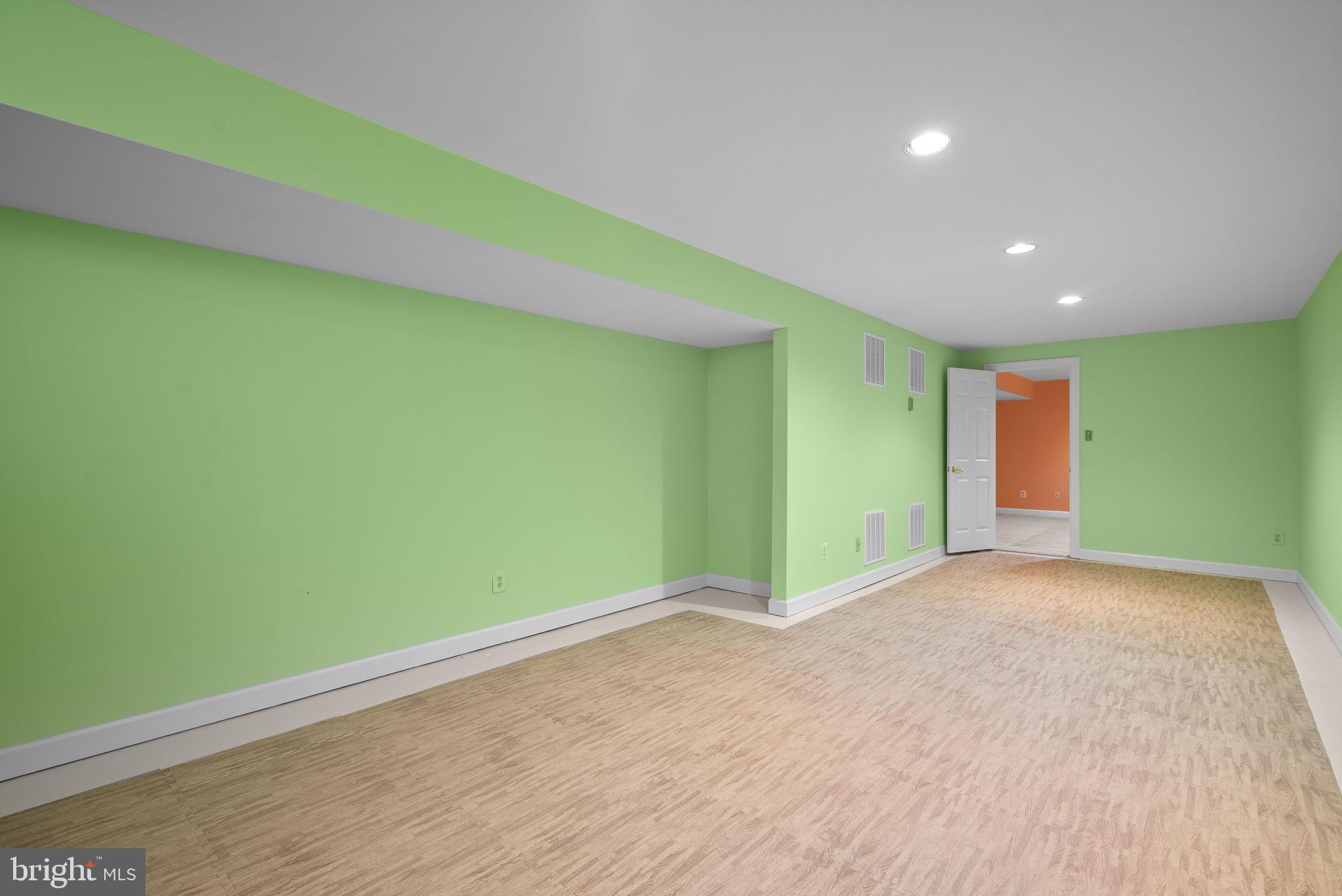 ARDEN WOODS - Residential