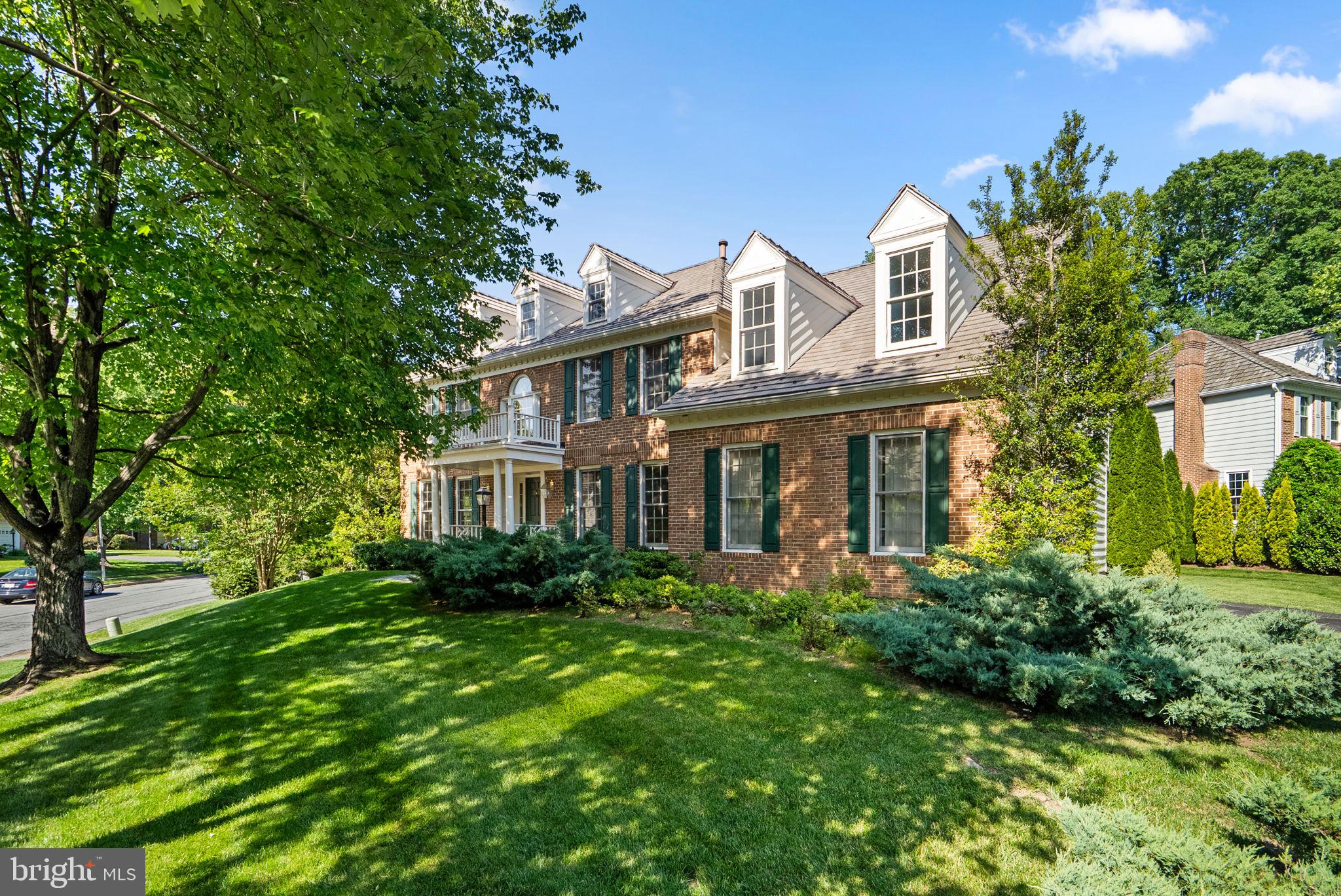 ARDEN WOODS - Residential