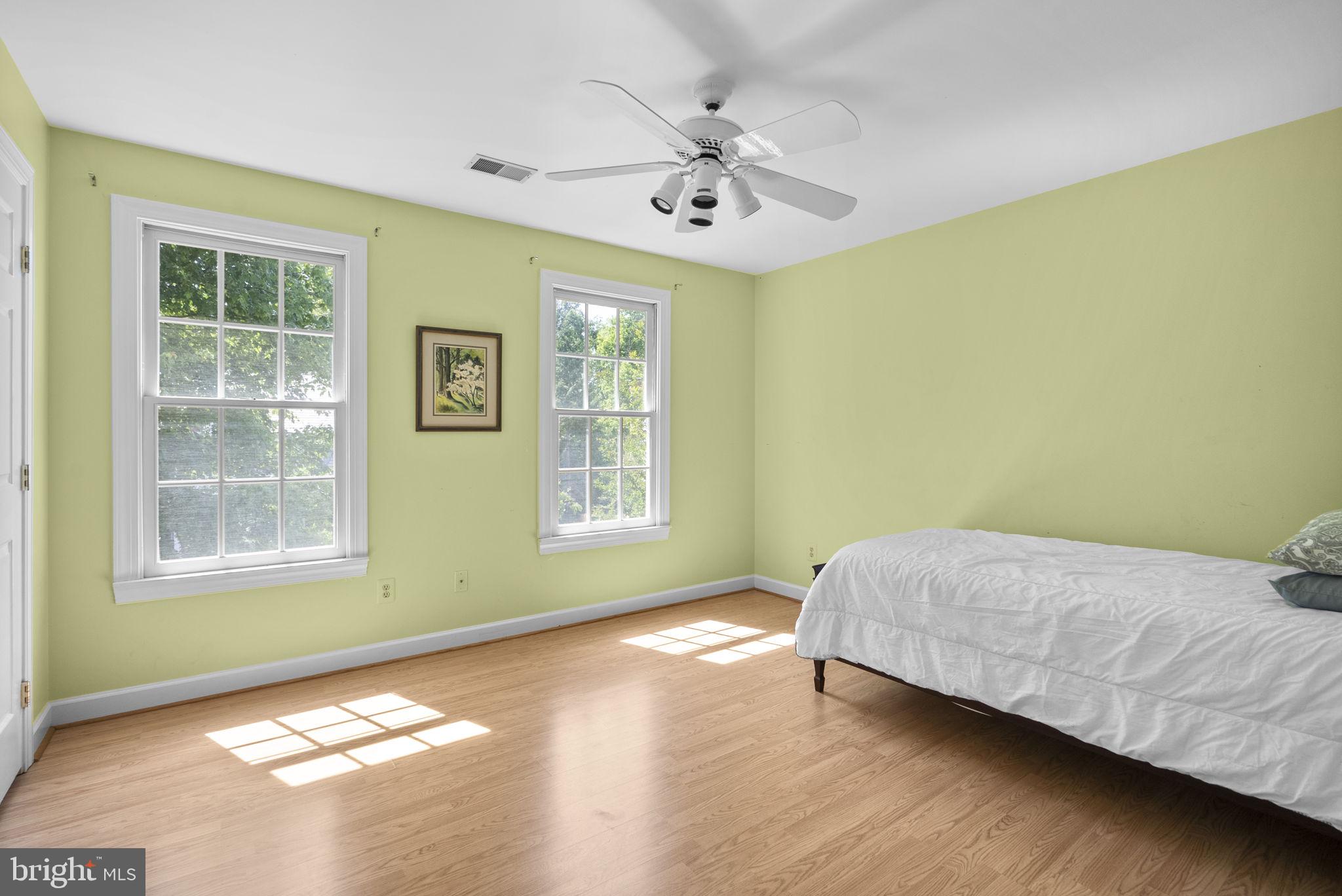 ARDEN WOODS - Residential