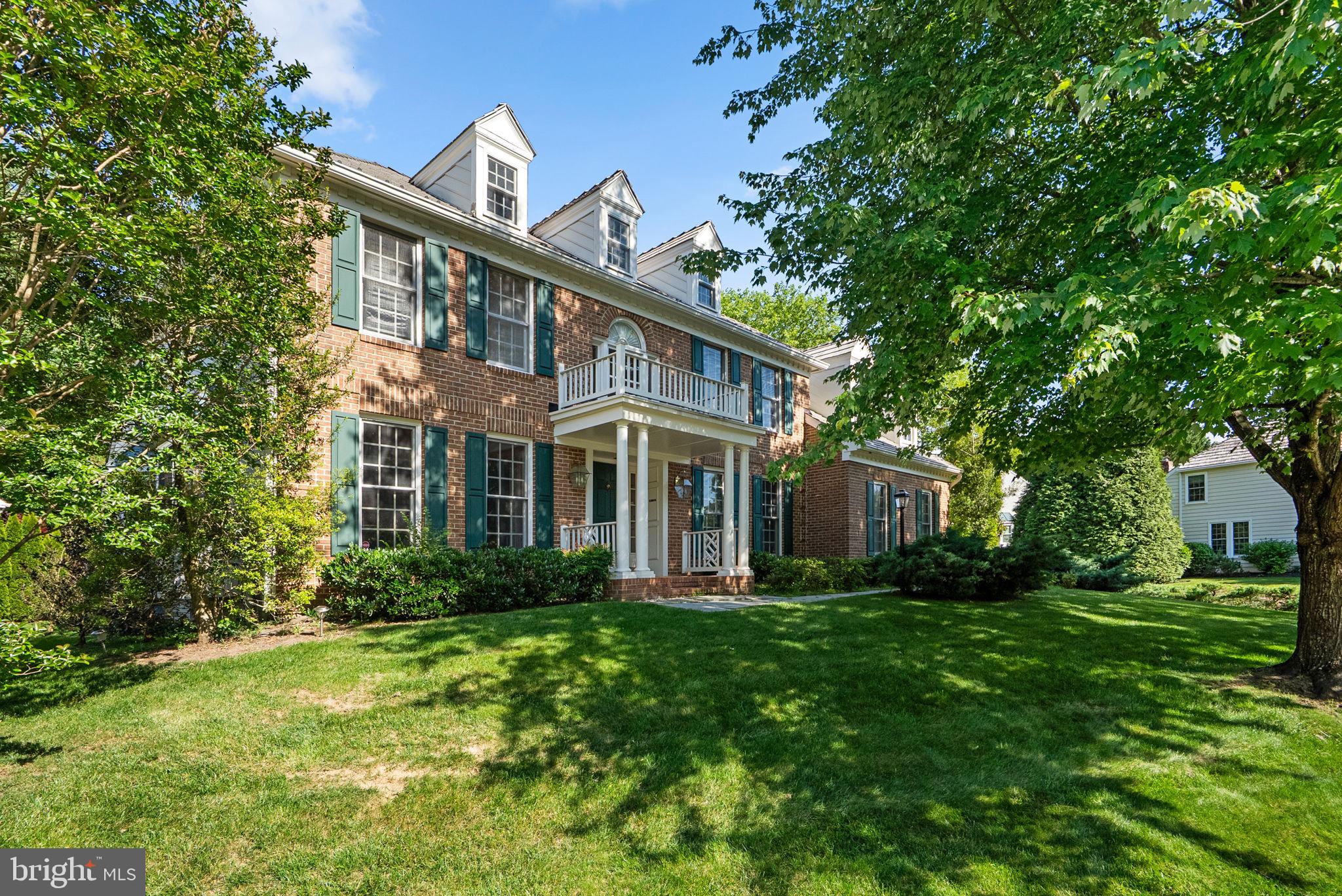 ARDEN WOODS - Residential
